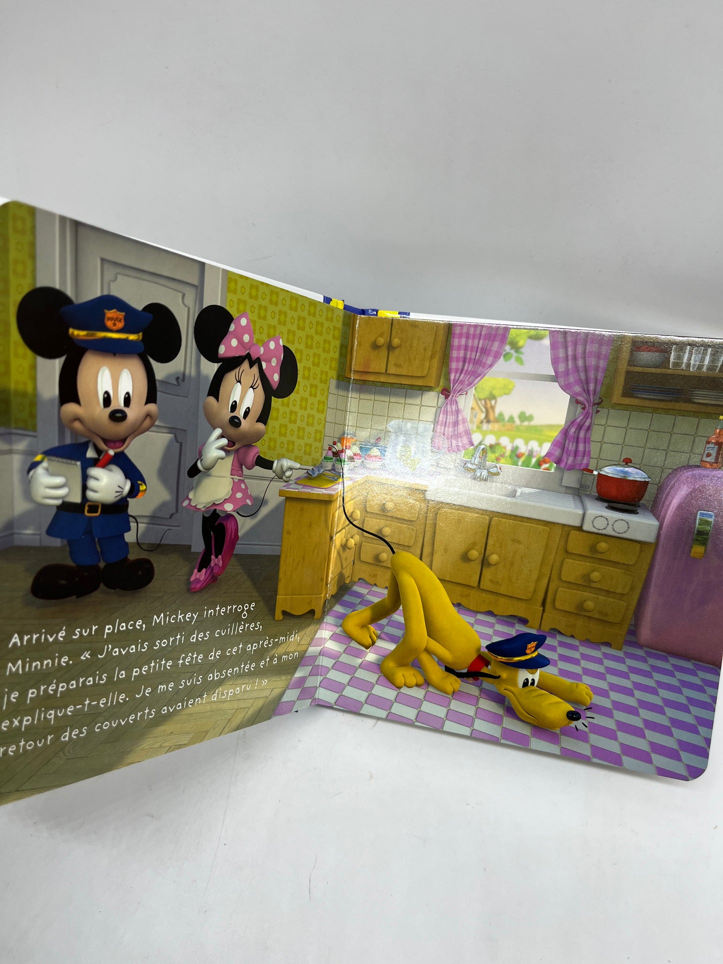 Livre histoire P’tit Mickey disney modèle Policier édition Fleurus Neuf