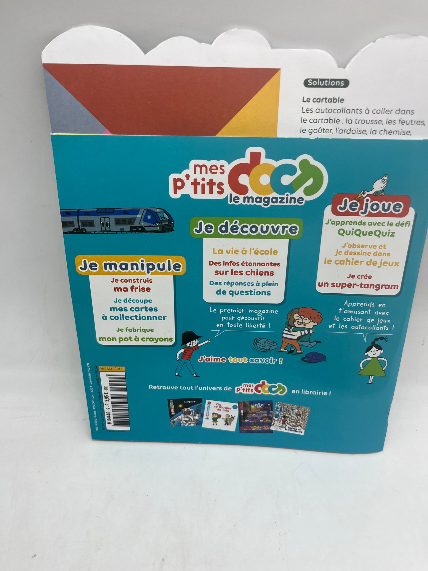 Livre d’activité Magazine Mes P’tit doc thème Une journée à l’école Neuf