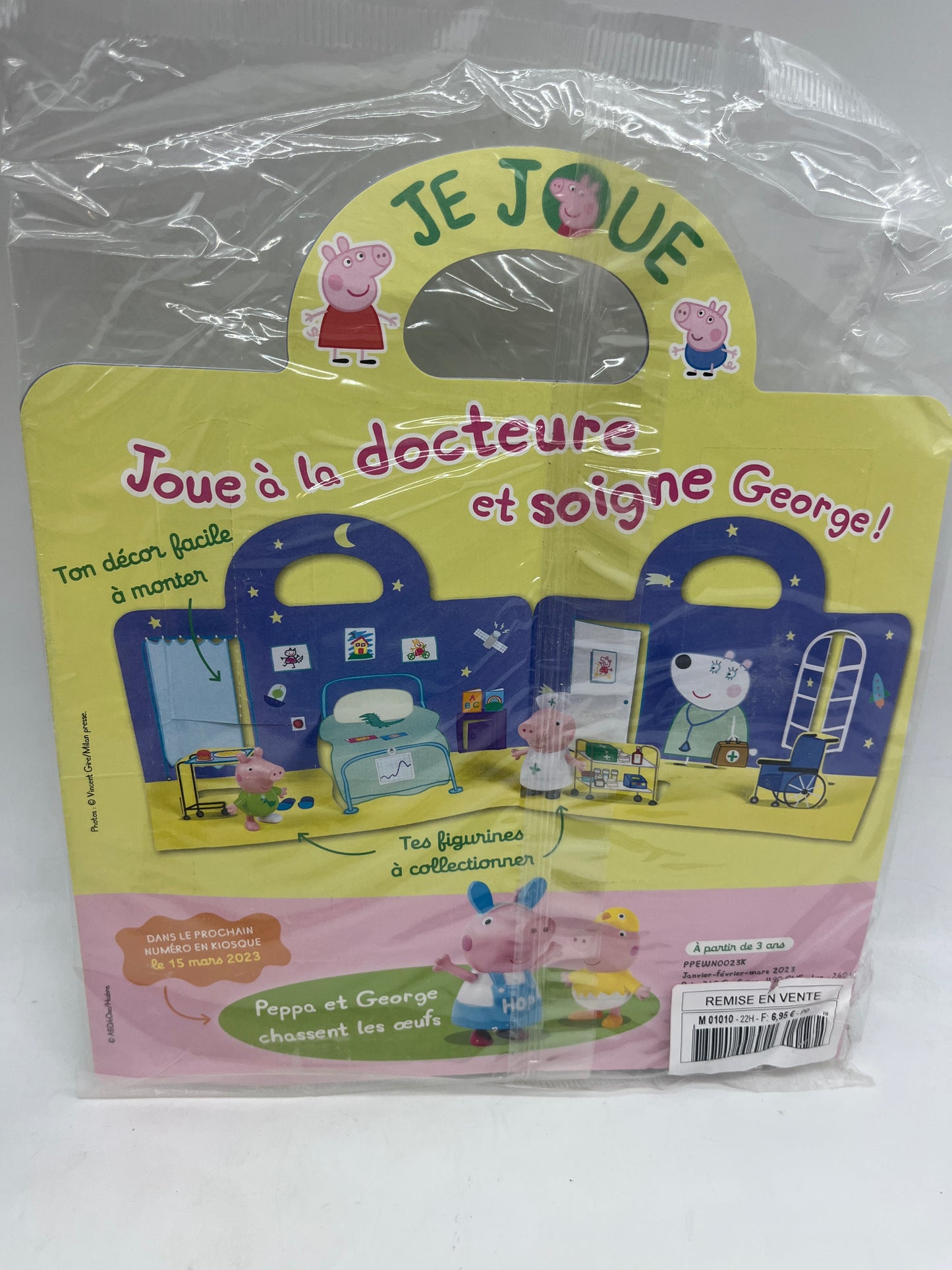 magazine livre d’activités Pack Peppa Pig Je joue avec ses figurines inédites Peppa docteure numéro23 !