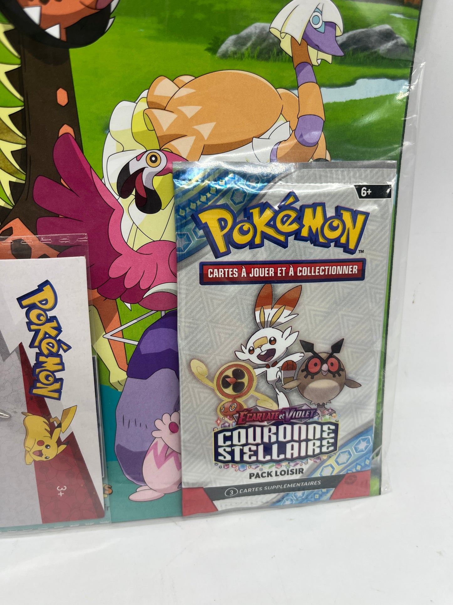 Livre d’activité Magazine Pokémon Hors series avec ces bracelets et son paquet de carte neuf