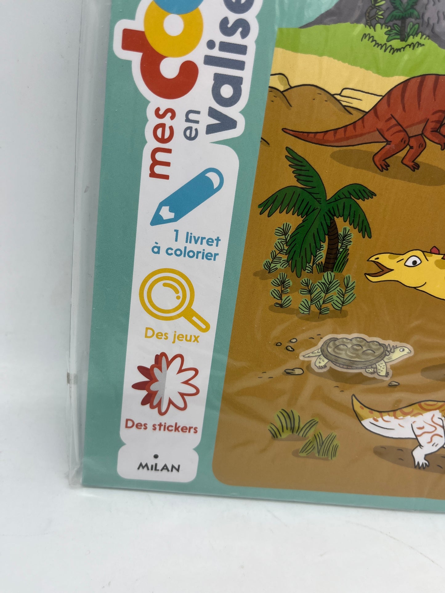 Valisette d’activités Mes p’tits Docs thème Les Dinosaures Neuf Dino sous blister édition Milan