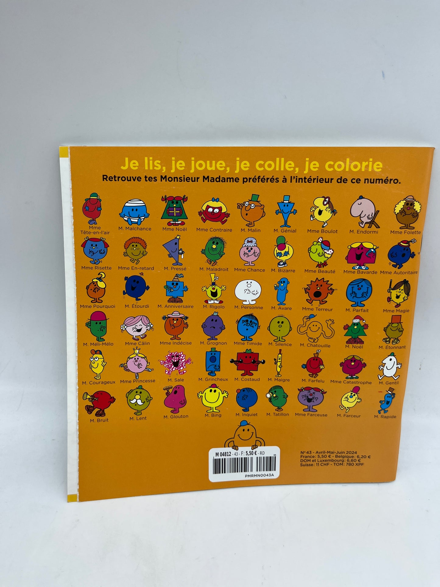 Livre d’activité Magazine Le journal des Monsieur Madame La balade de Monsieur Bruit Neuf avec stickers