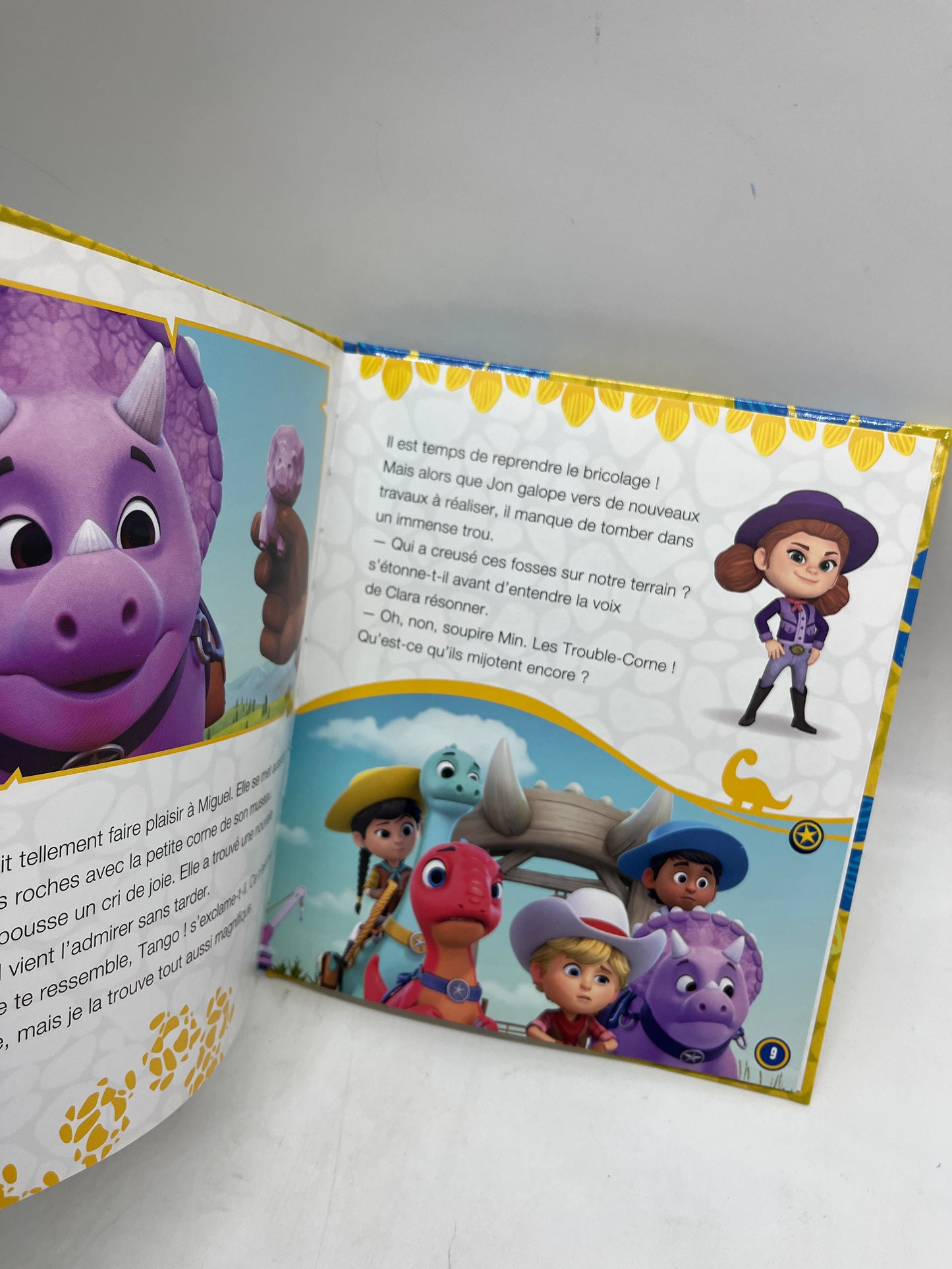 Livre histoire Disney DINO RANCH un trésor au ranch Neuf Dinosaure