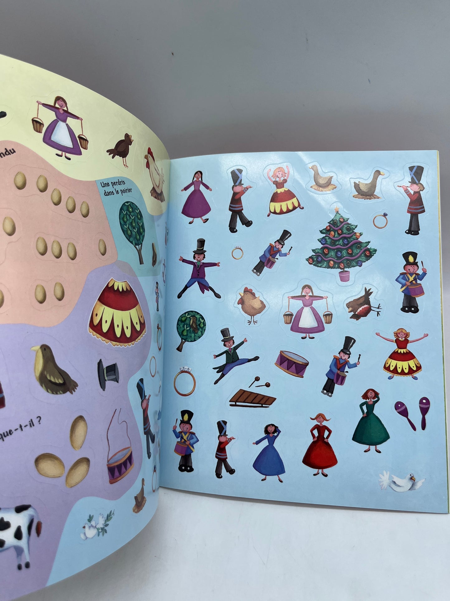 Livre activité magazines Le sapin 🌲 de Noël avec activités stickers Special Noël