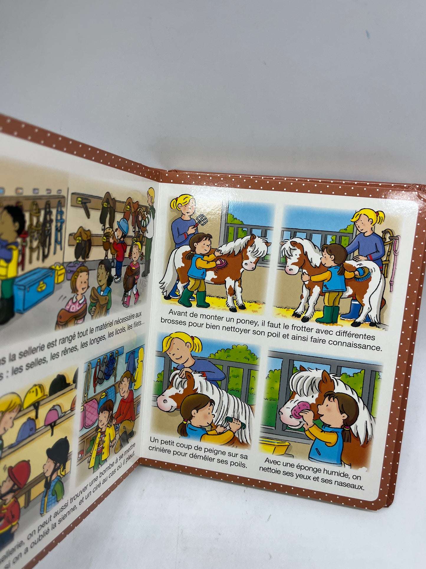 livre Imagerie des touts petits Éditions Fleurus Thème Au poney club chevaux Neuf jamais ouvert