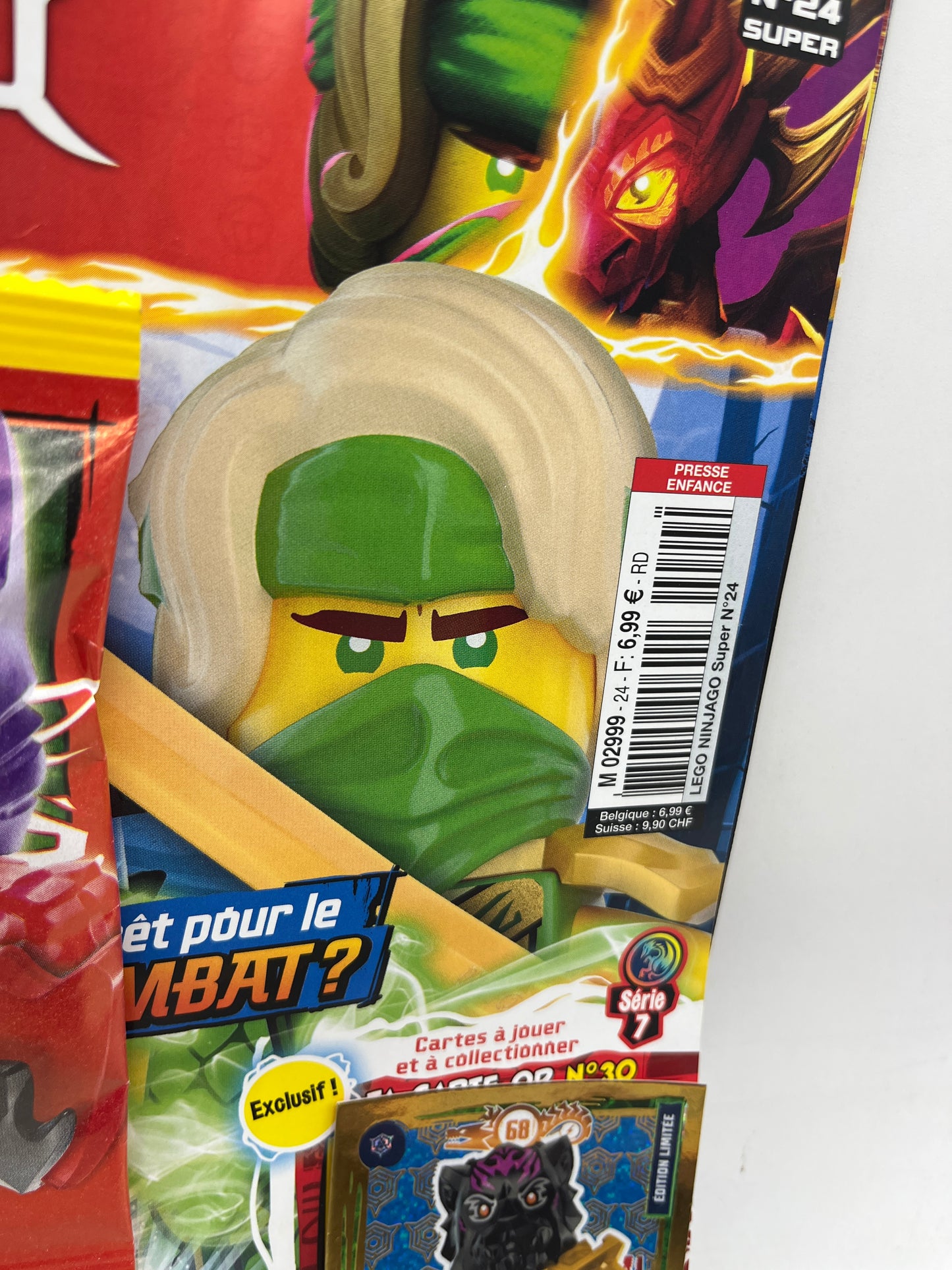 Livre d’activité Magazine Lego Ninjago avec sa mini figurine Guerrier au masque de Loup Neuf !