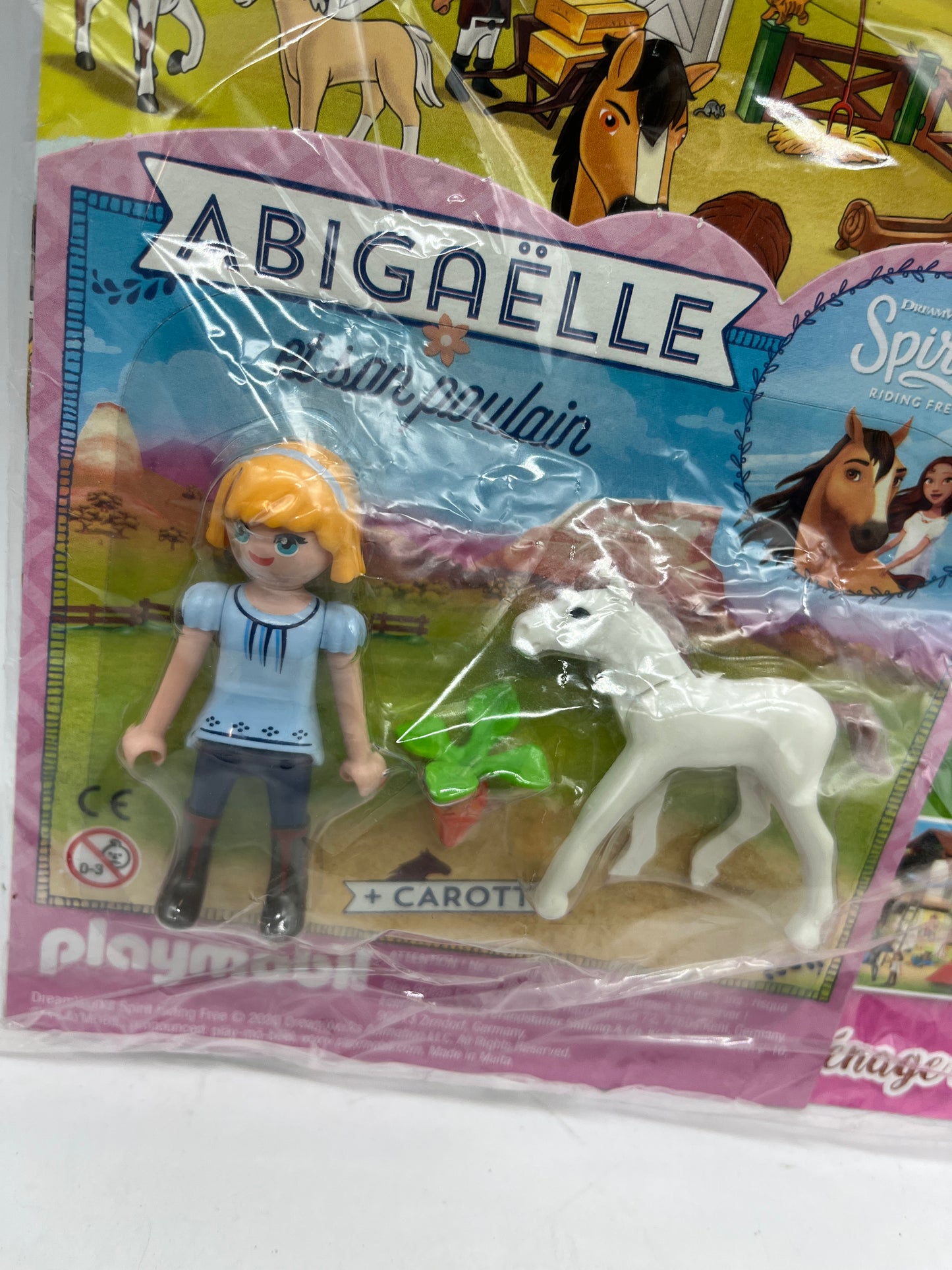 Livre D’activité magazine Playmobil Spirit avec sa figurine Abigarelle et son poulain jamais ouvert Neuf
