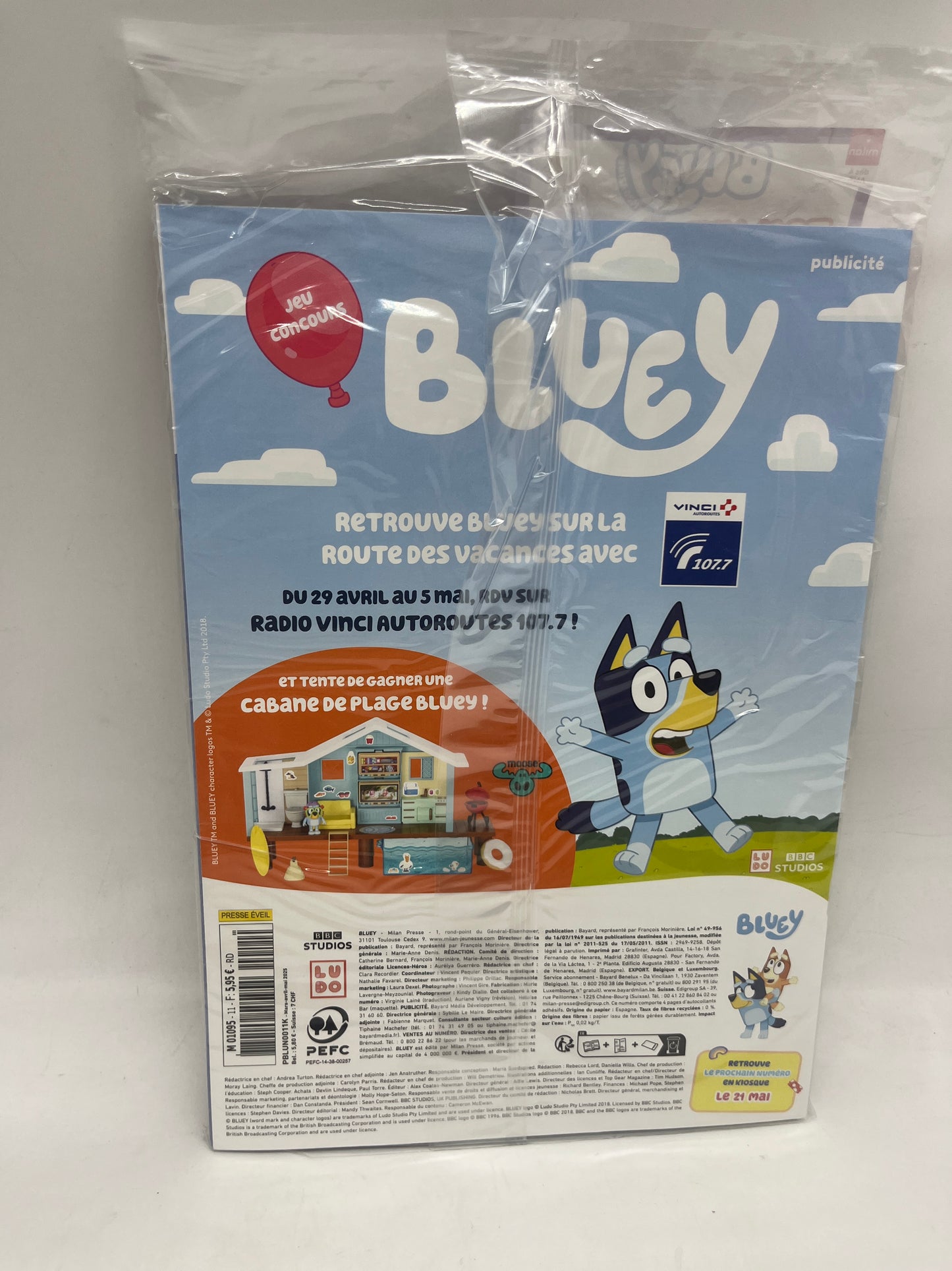 Livre d’activité magazine Bluey disney numéro 11 avec son kit pour jouer au mamies Neuf