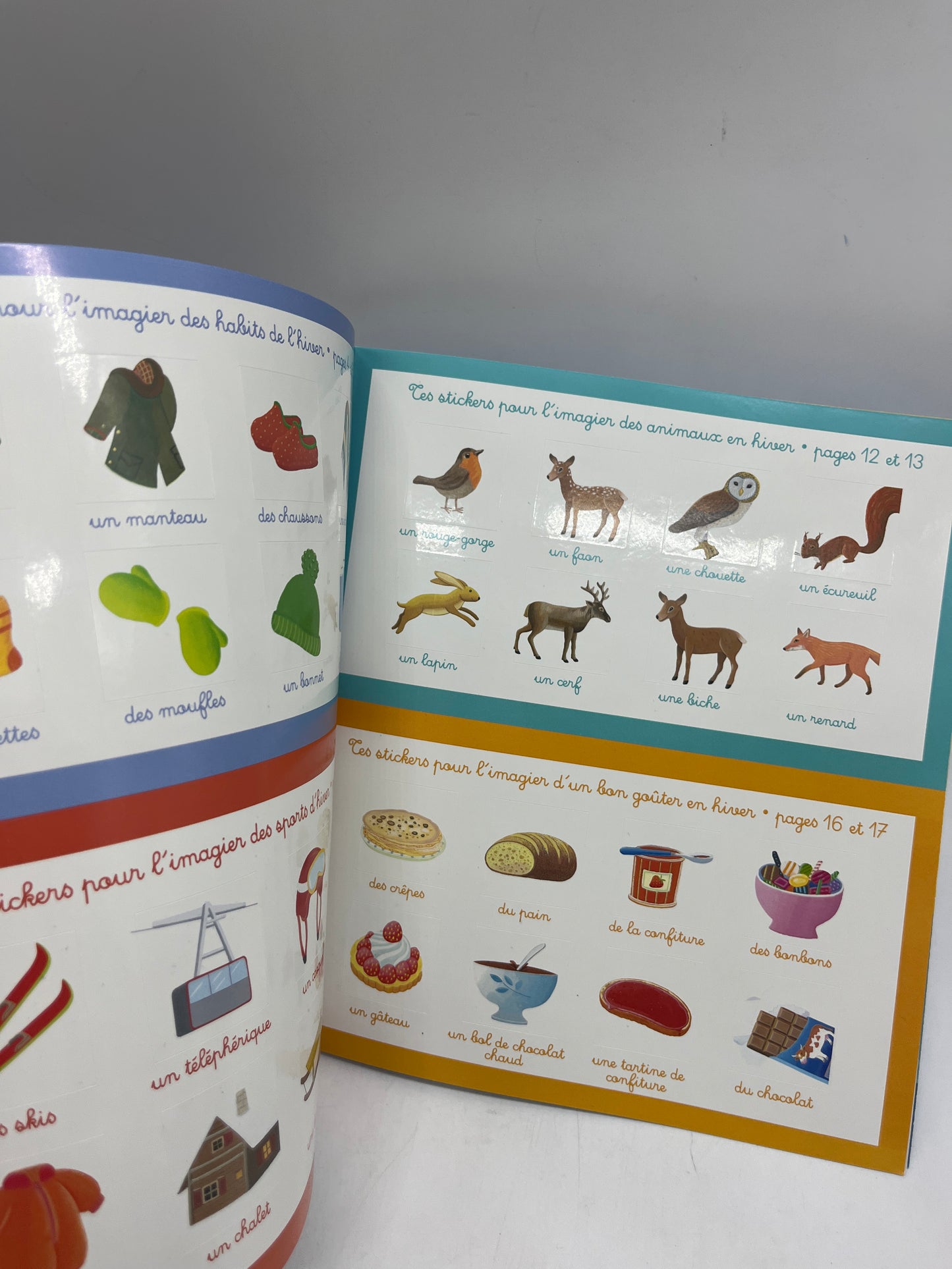 Livre d’activité magazines Je colle avec Petit Ours brun thème l’hiver avec ses gommettes Neuf