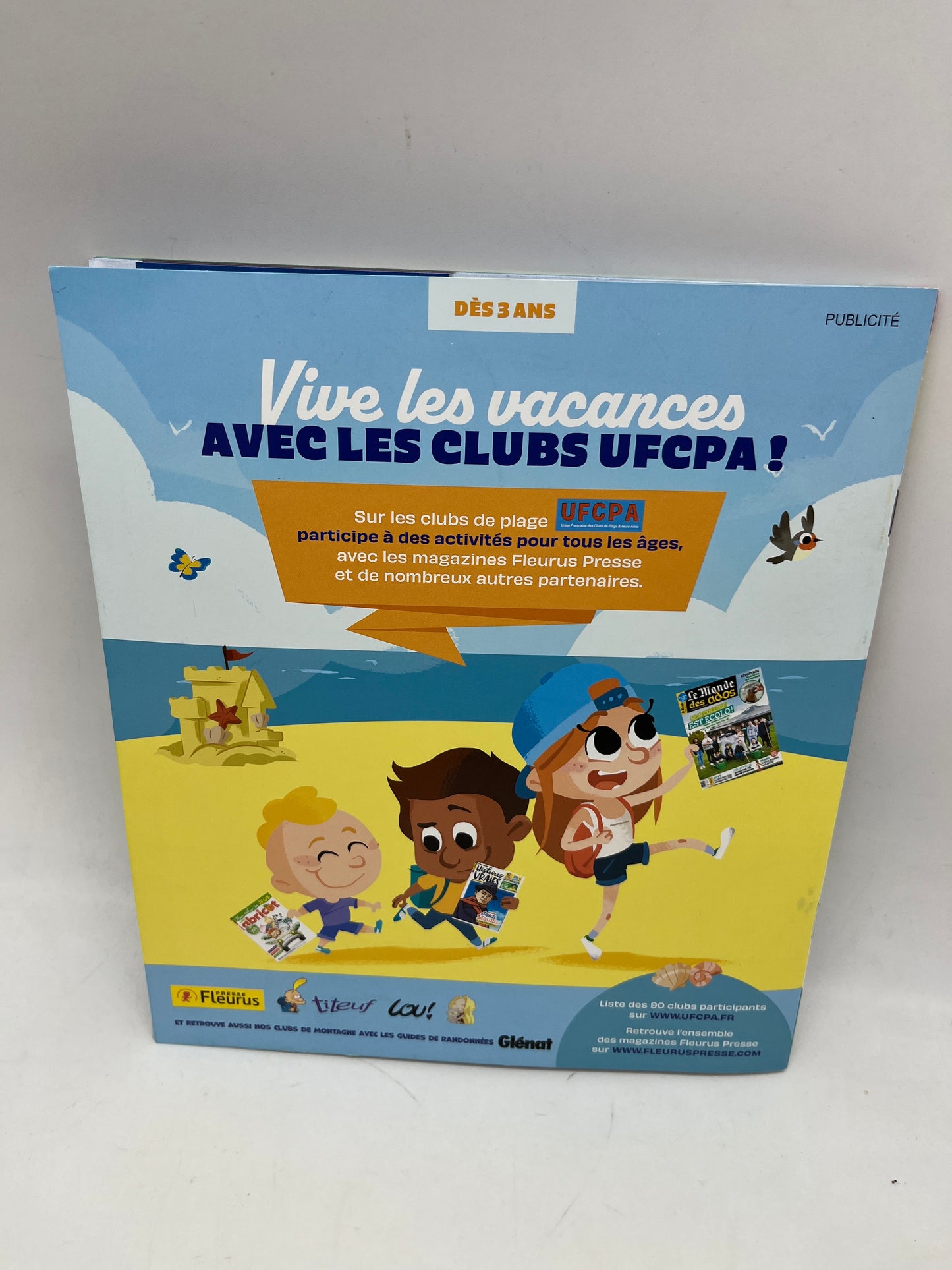 Livre d’activité Abricot Spécial Cherche et trouve modèle Hors serie thème à la jungle Neuf