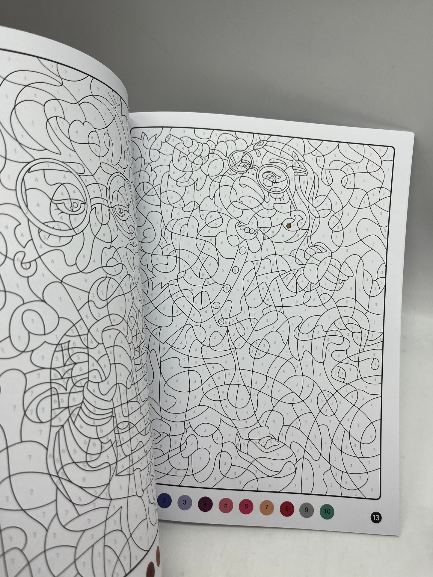 Livre d’activités les ateliers Coloriages magique à colorier Disney spécial Alerte rouge Neuf