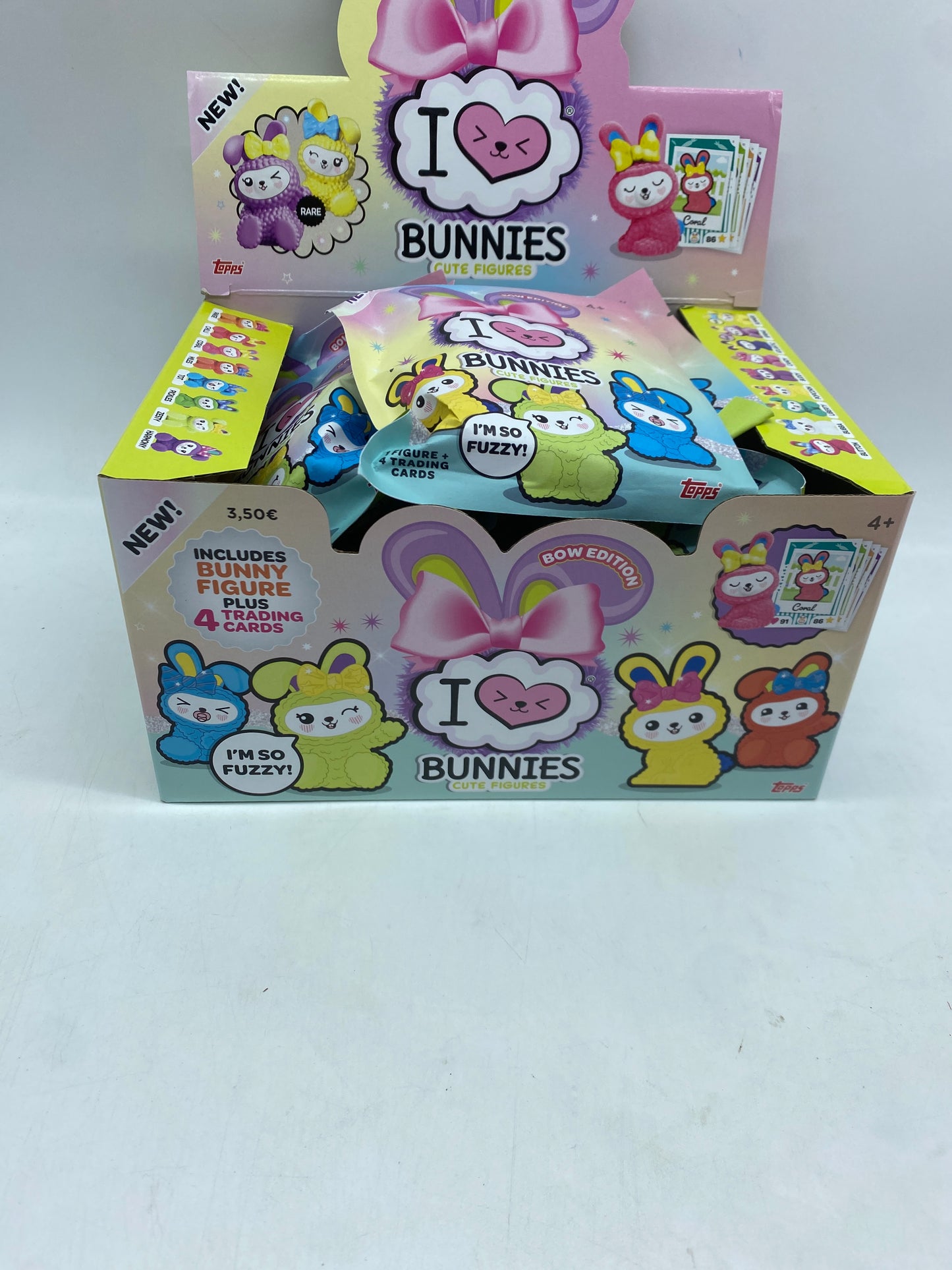 Lot de 3 Figurines I love Bunnies Neuf Les modèles sont aléatoires dans les paquets ! Prix boutique: 12€ Plus de 13 modèles à collectionner!