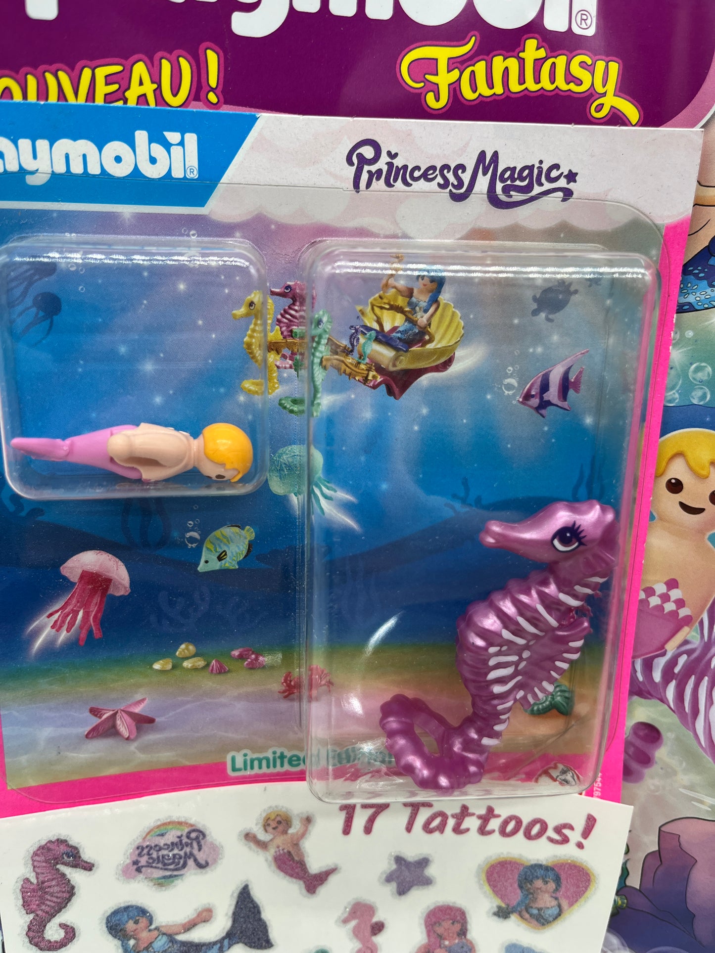 Livre D’activité magazine Playmobil girls avec sa figurine bébé Sirène et son Hippocampe jamais ouvert Neuf