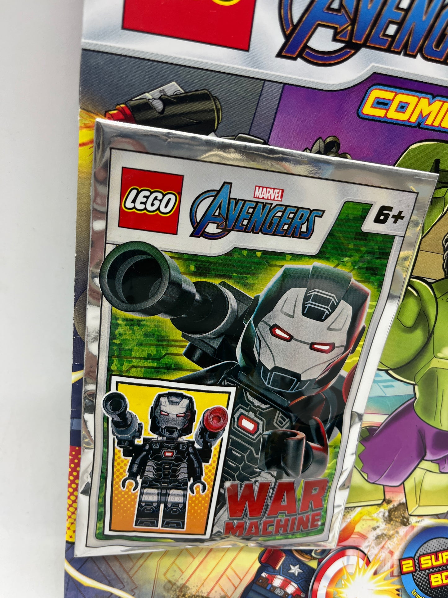 livre d’activité Magazine Lego Comics avenger avec sa mini figure Wars Machine Neuf !