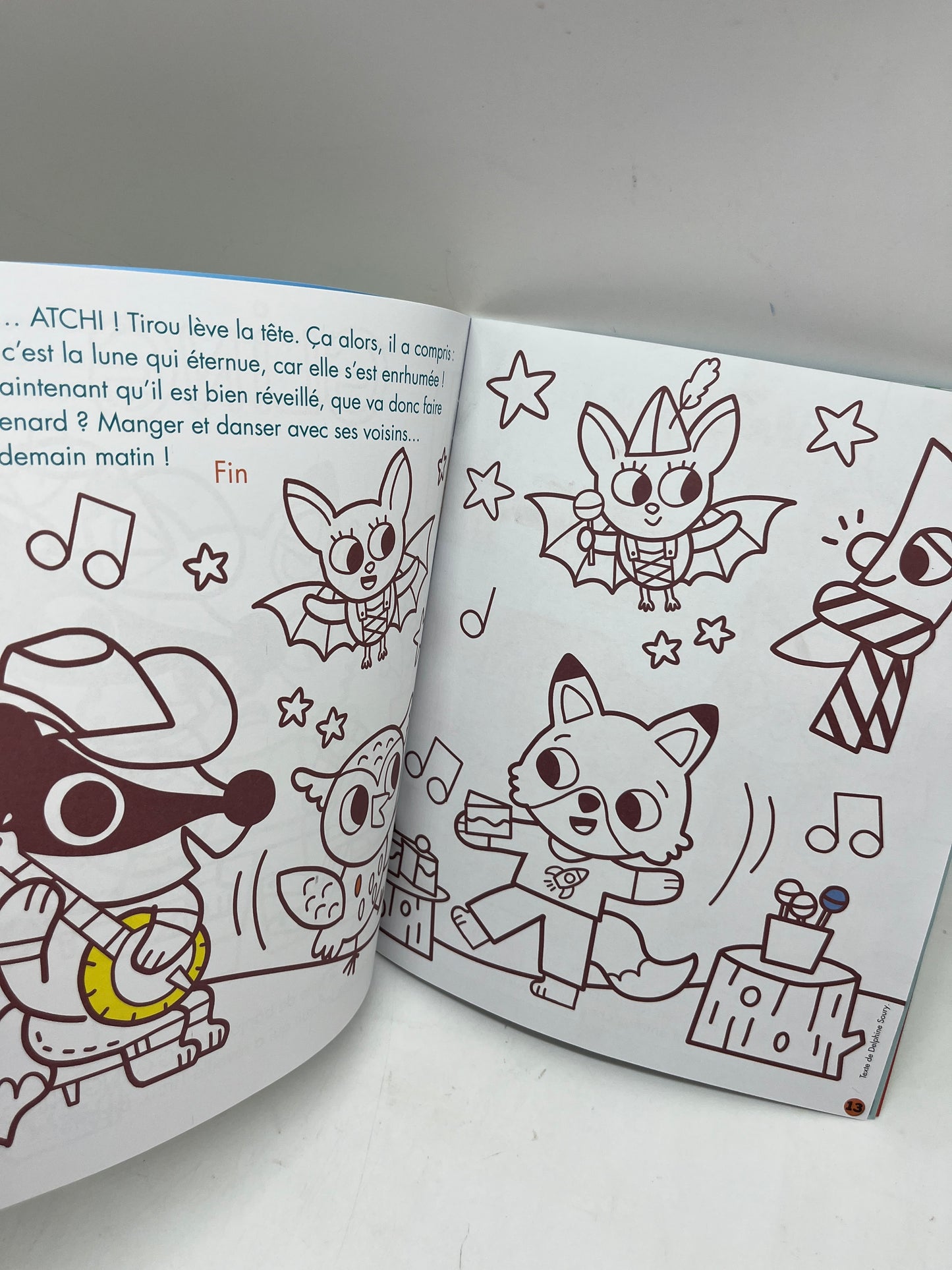 Livre d’activité Magazine TOUPIE les jeux de l’école avec ses 130 gommettes Tirou le renard Neuf