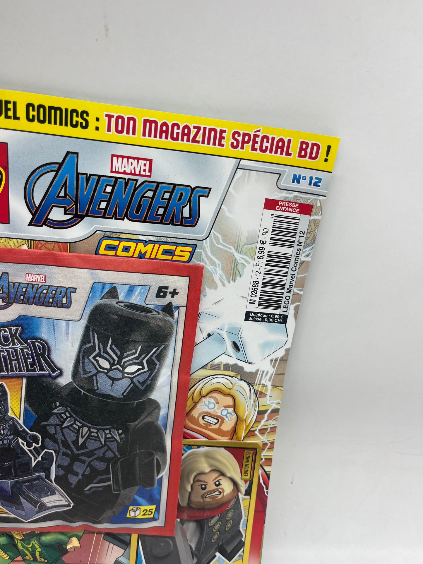 livre d’activité Magazine Lego Marvel Avenger comics avec sa mini figurine Blackpanthere Neuf !
