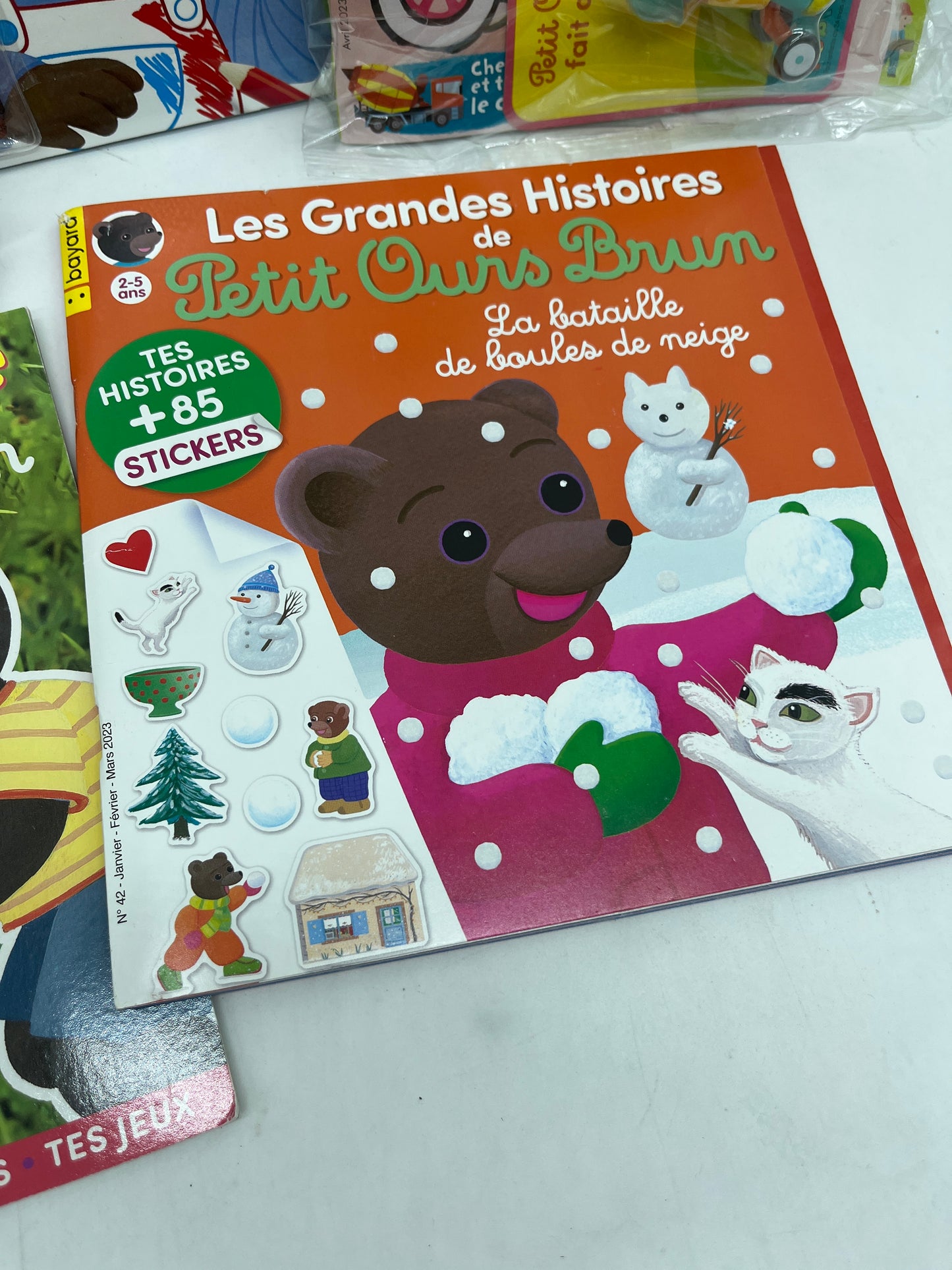 Lot de 5 livres d’activité Magazine Spécial Petit Ours Brun gommettes jeux histoire activités Neuf