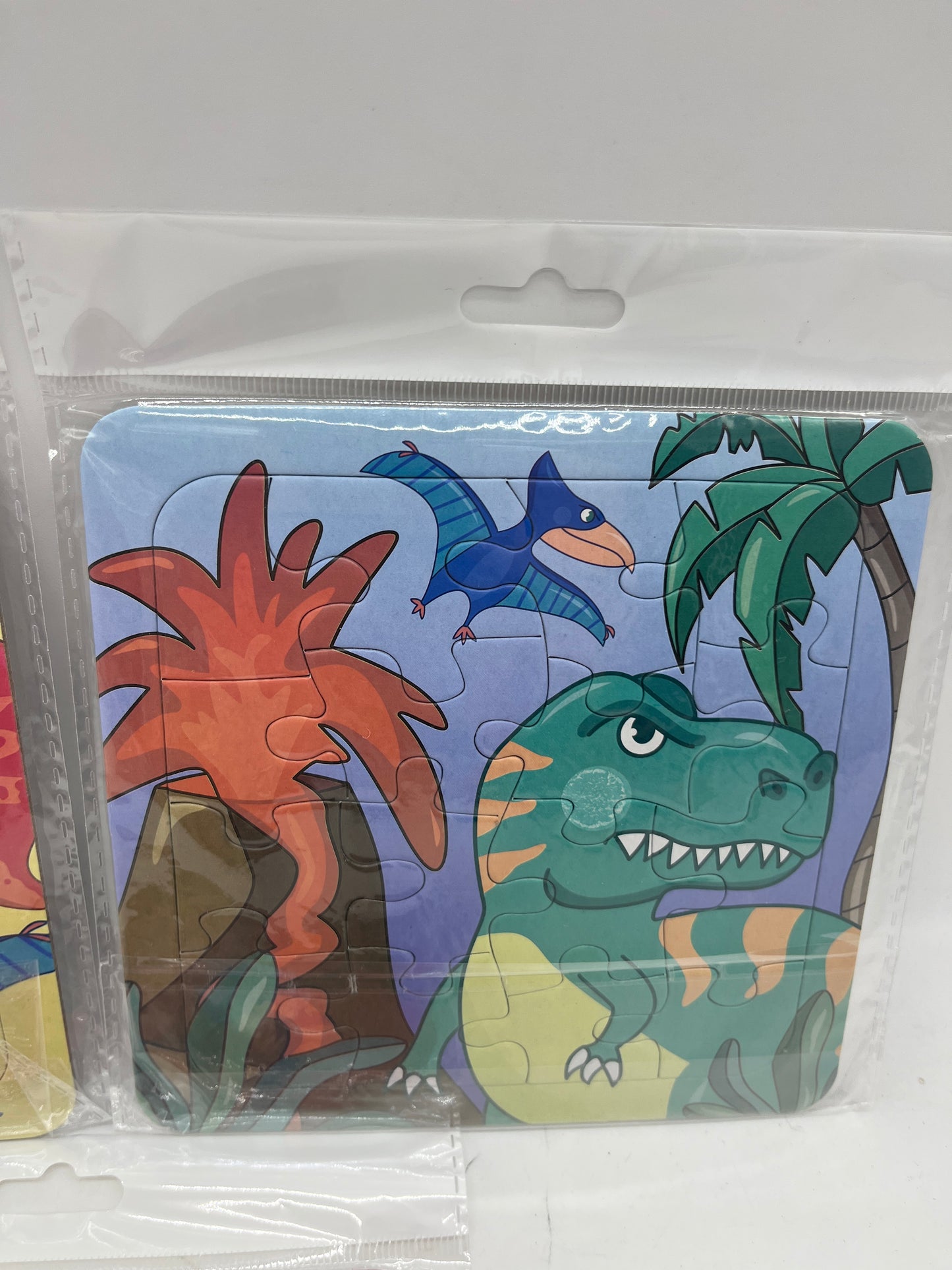 Lot de 3 Puzzles de 16 pièces modèle Dinosaures dino 🦖 neuf sous blister