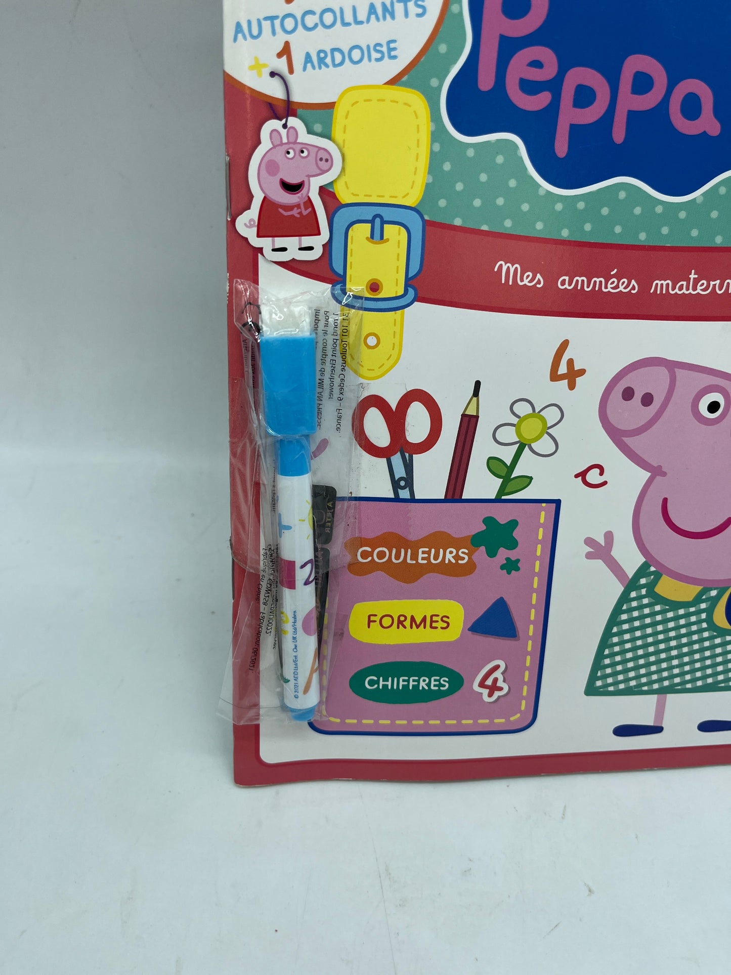 Livre d’activités Magazine Je Joue j’apprends Peppa pig Mon année de maternelle 80 gommettes couleur lettre chiffres numéro 37 lettre C Neuf