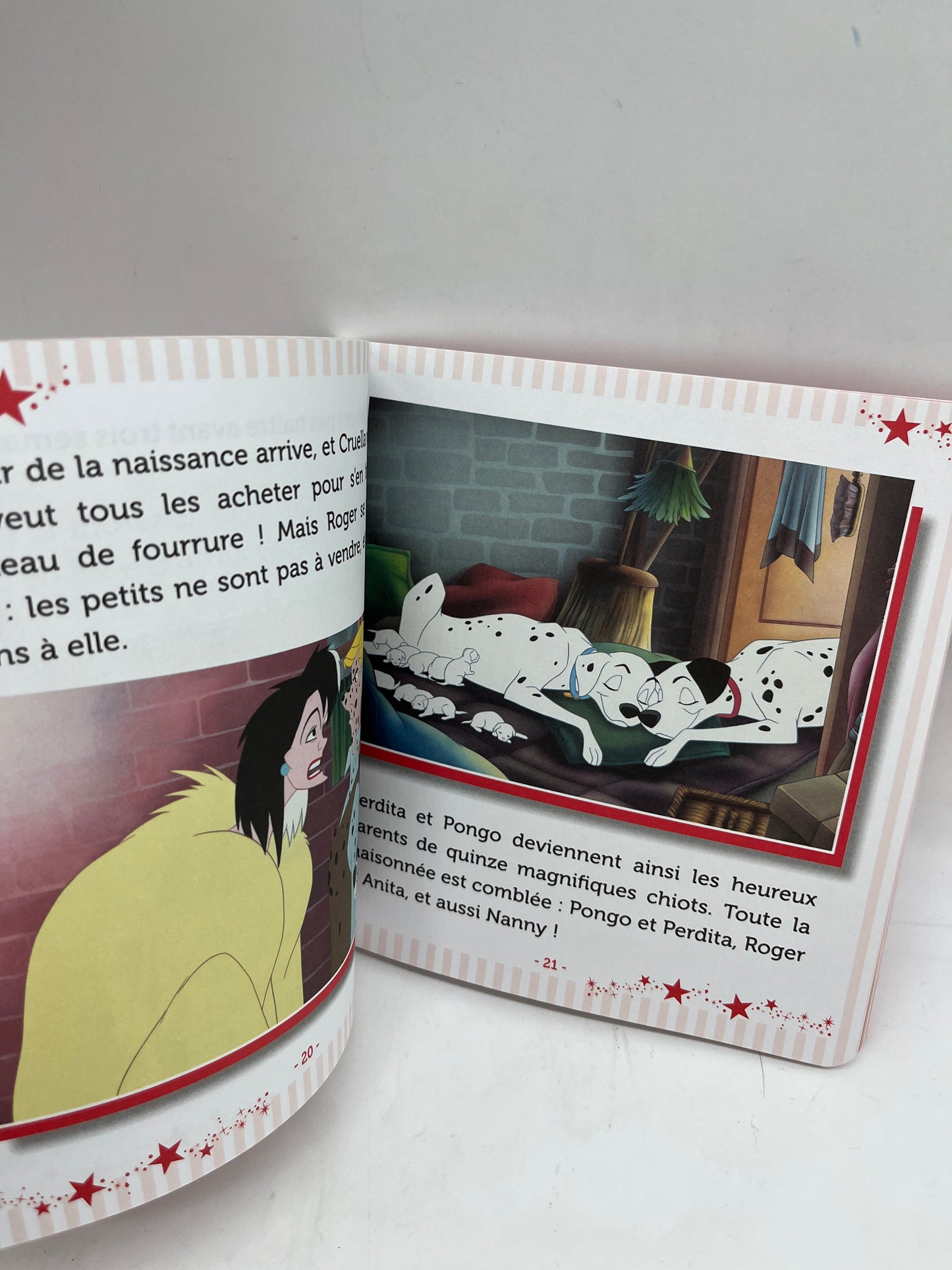 Livre 7 histoires Disney pour la semaine spéciale 101 Dalmatiens Disney Neuf