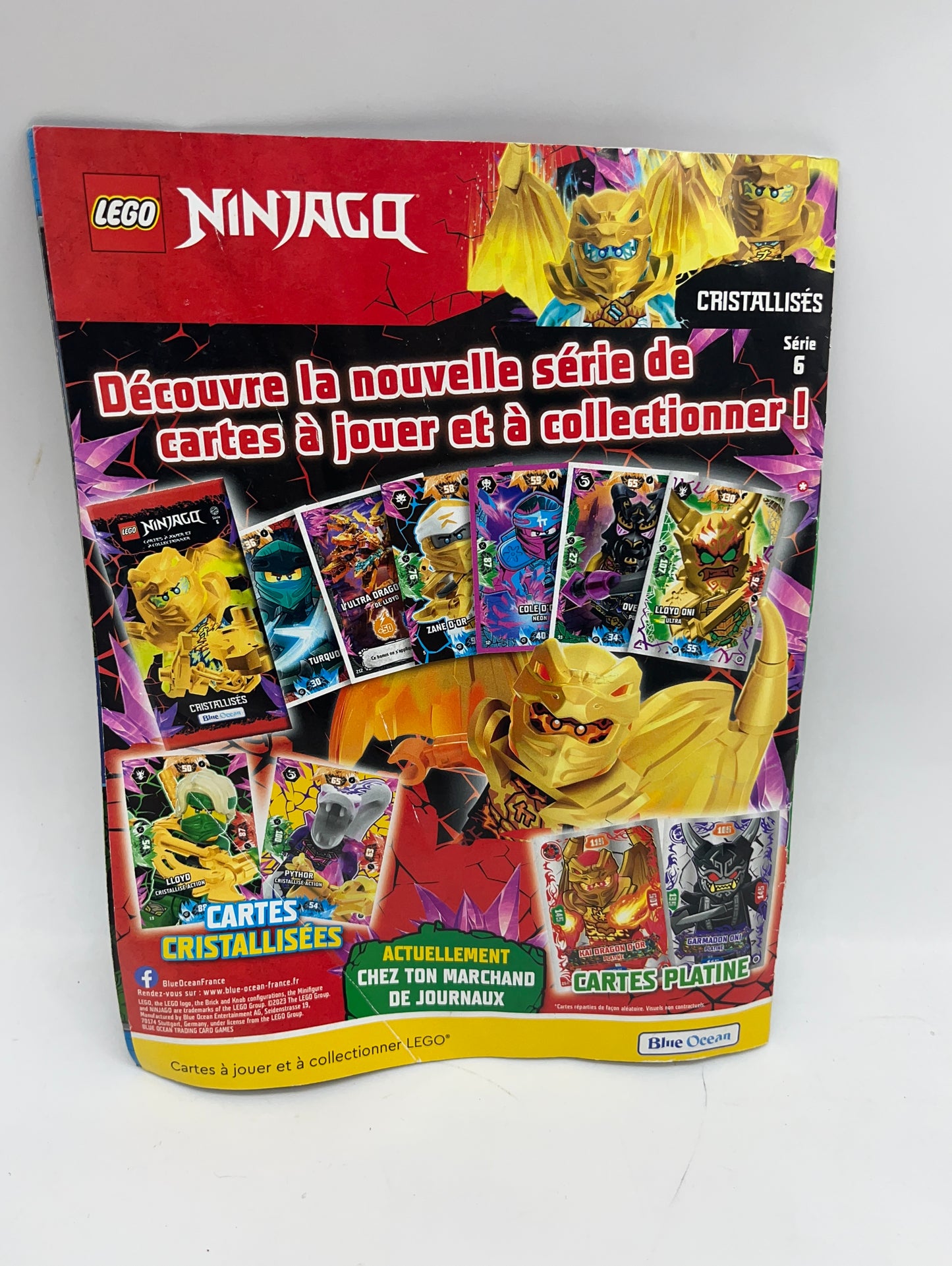 livre d’activité Magazine Lego Jurassic World avec sa mini figurine Numéro 9 neuf sous blister