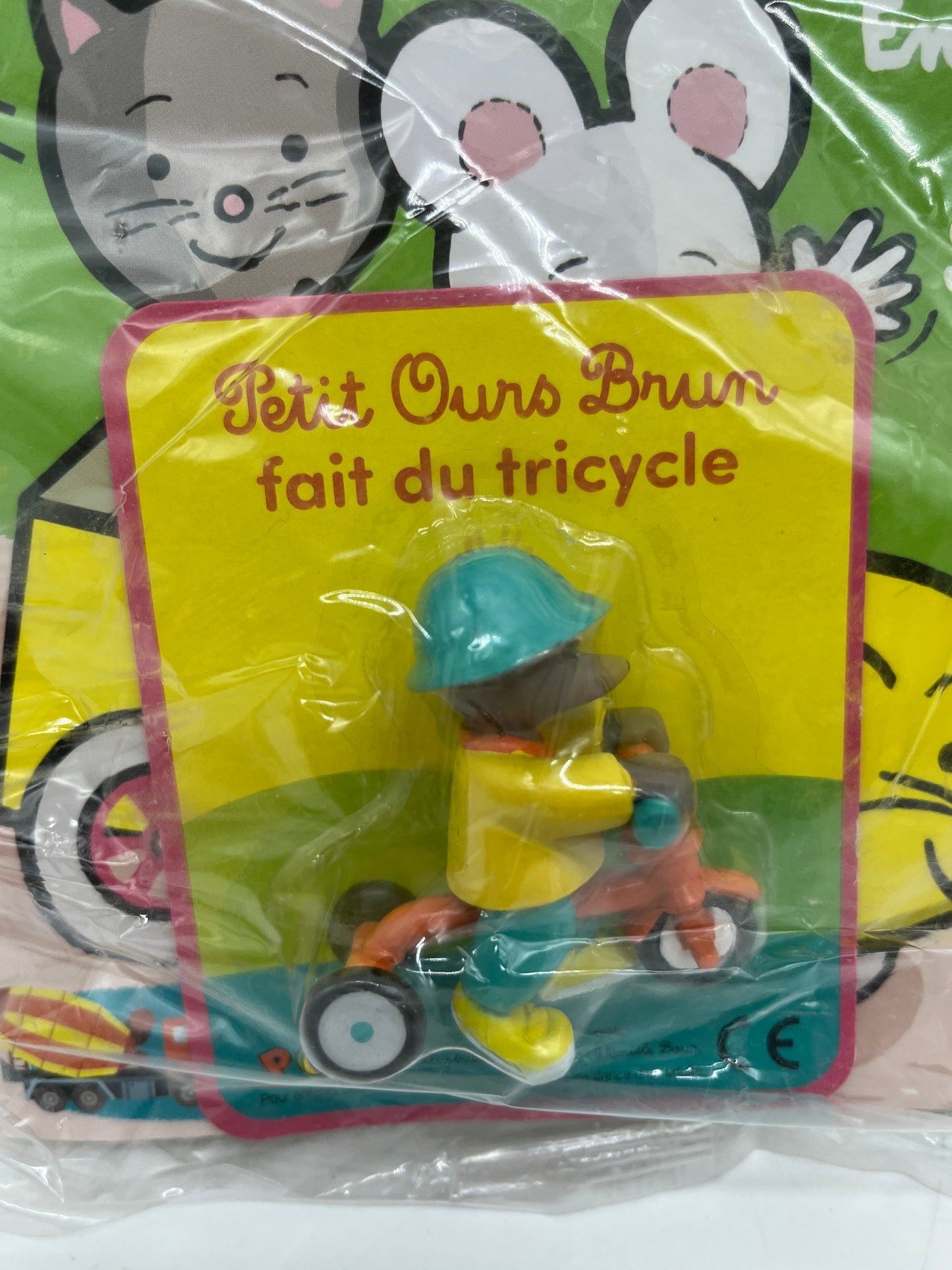 livre d’activité Magazine POPI spécial printemps avec sa figurine Petit Ours brun faut du tricycle Neuf !