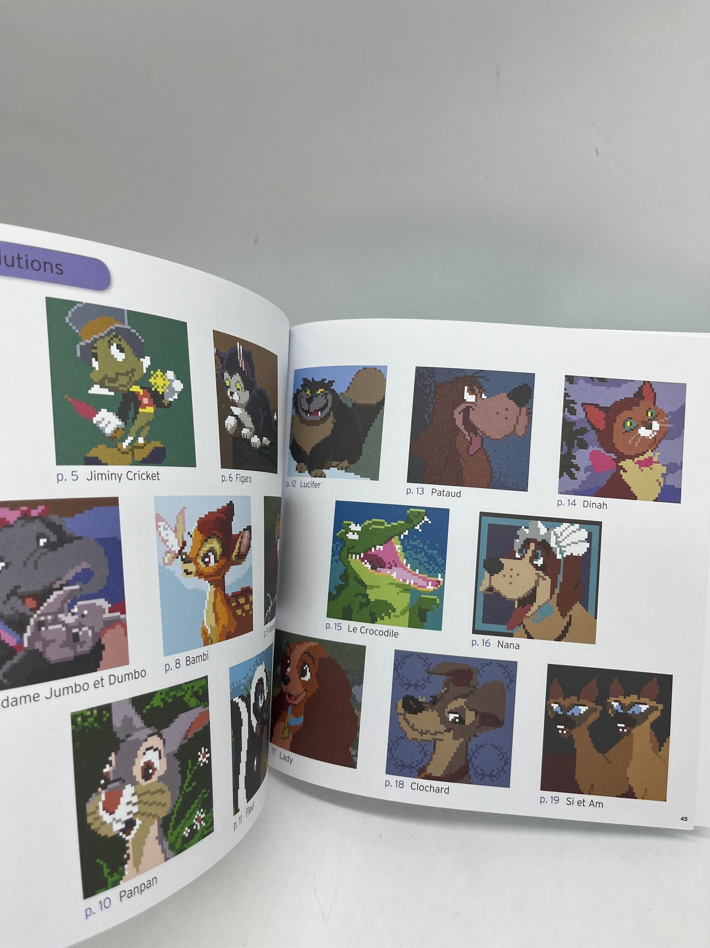 Livre d’activités Coloriages Mosaic Carrés mystères à colorier portraits de Héros Disney modèles Animaux Neuf