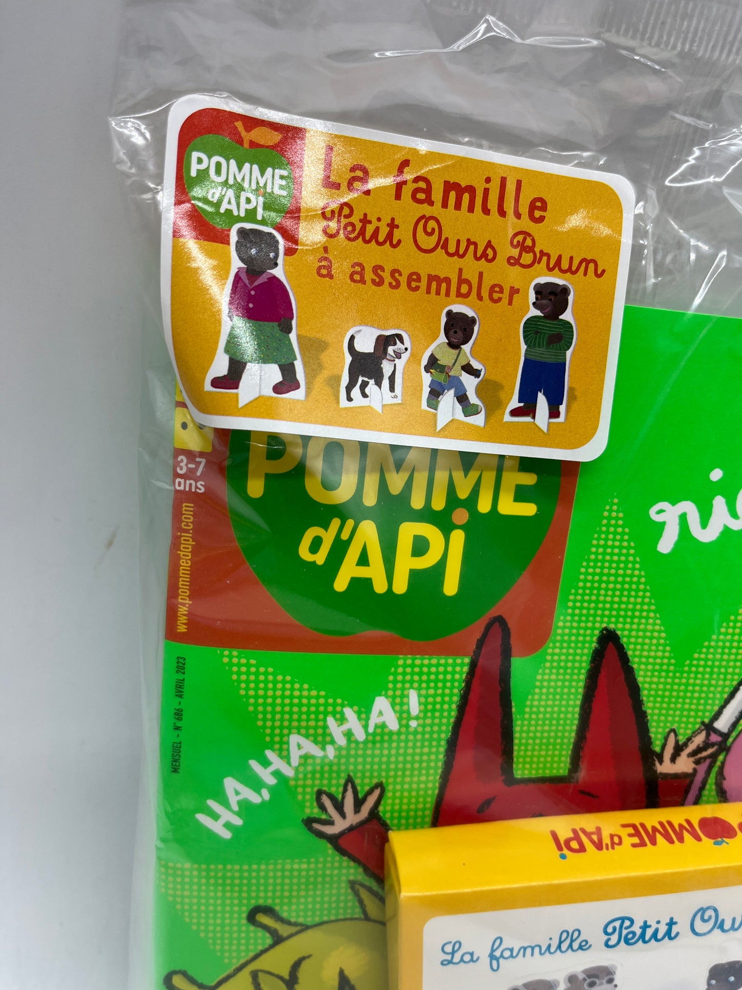 livre d’activité Magazine Pomme d'api Sam Sam avec son jeu d’assemblage La famille de Petit Ours brun Neuf !