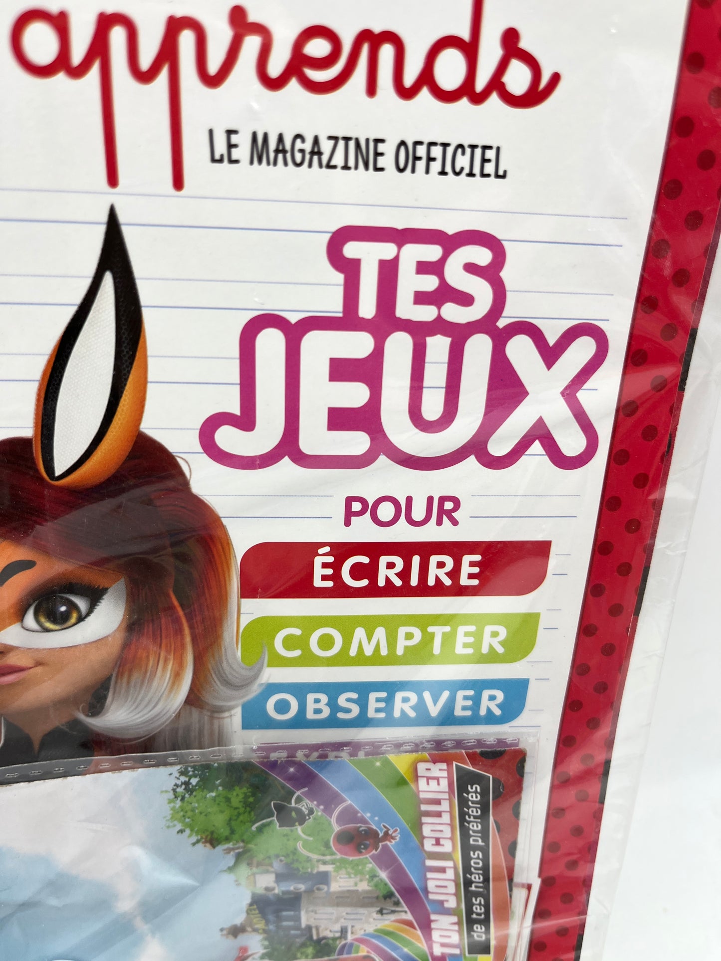 Livre d’activité magazines Disney Miraculous avec son porte clefs Je joue J'apprends spécial Maternelle Neuf
