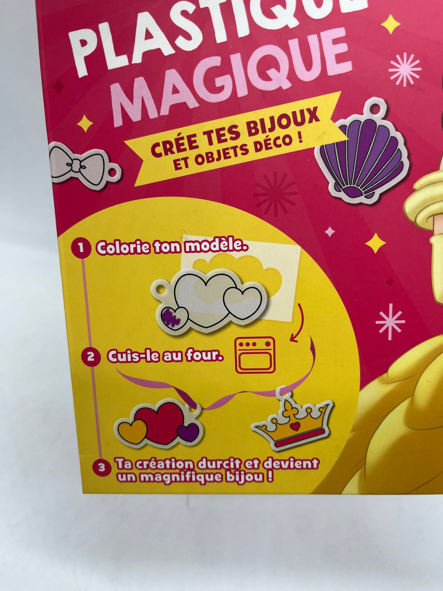 pochette d’activité les ateliers plastiques magiques créer tes bijoux Disney spécial princesses Neuf