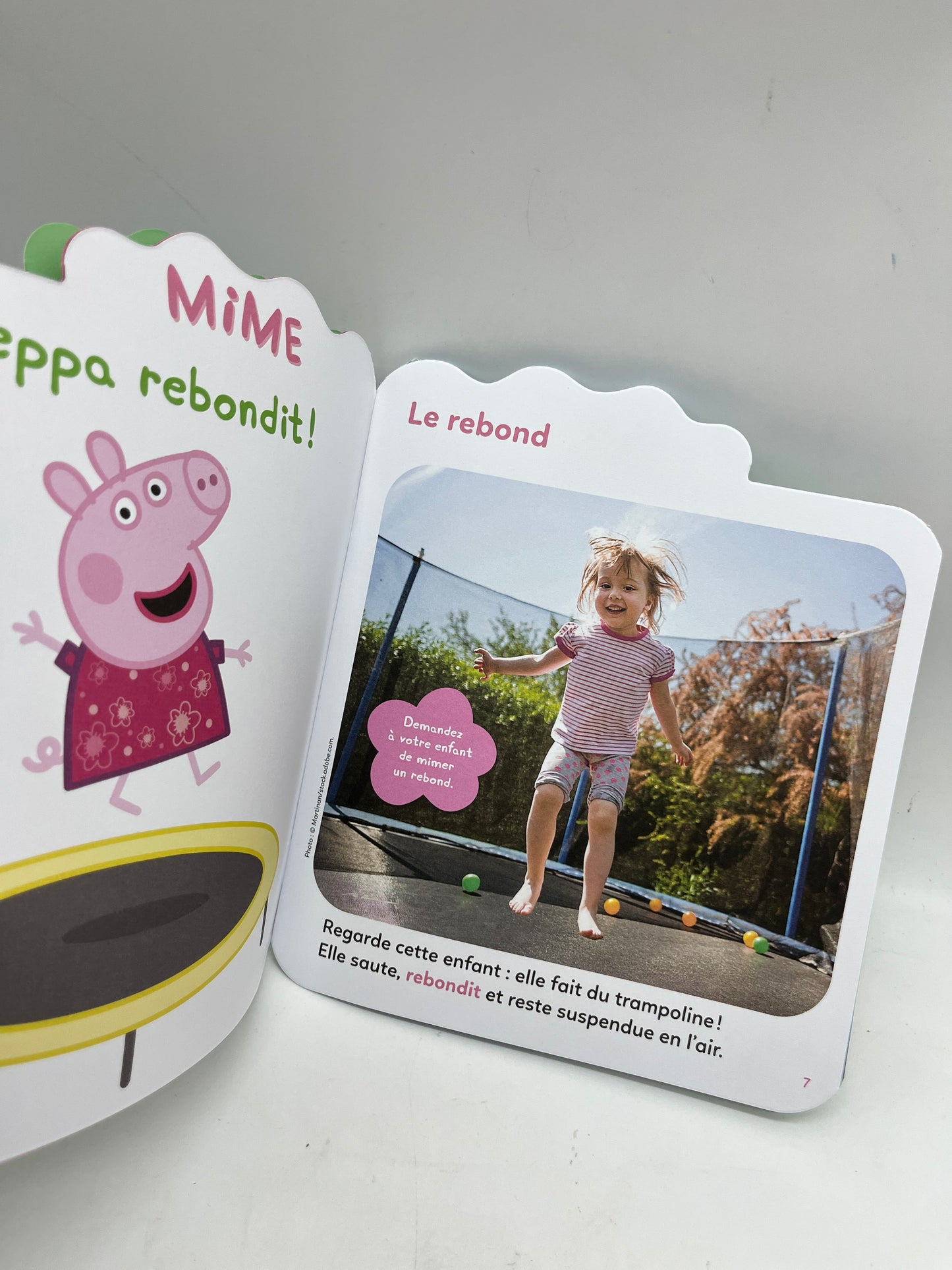 Livre d’activités Magazine À petit pas avec Peppa pig dès 1 ans avec gommettes jeux histoire Neuf