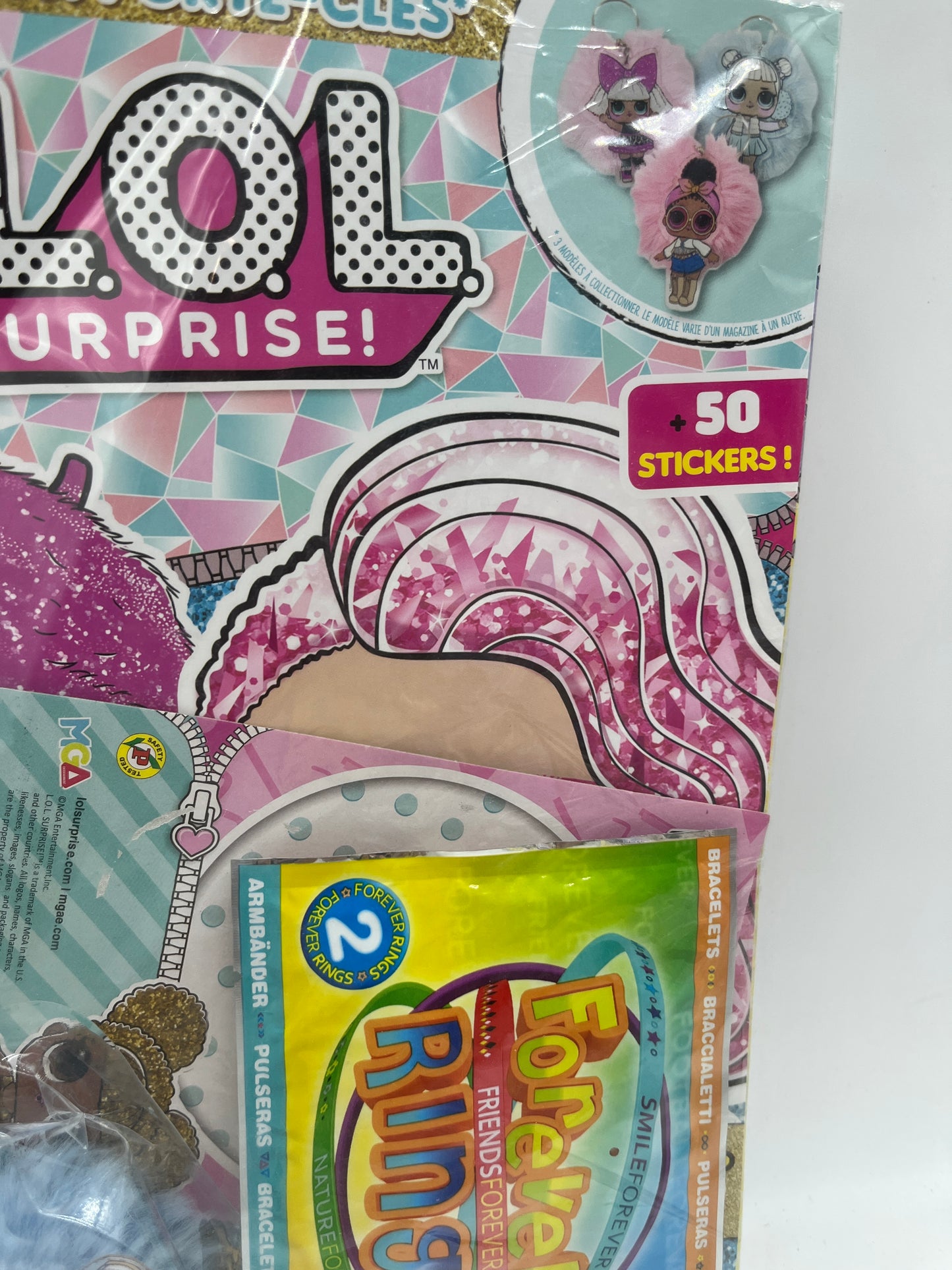 Livre d’activité Magazine disney LOL surprise avec son porte clefs pompomNeuf