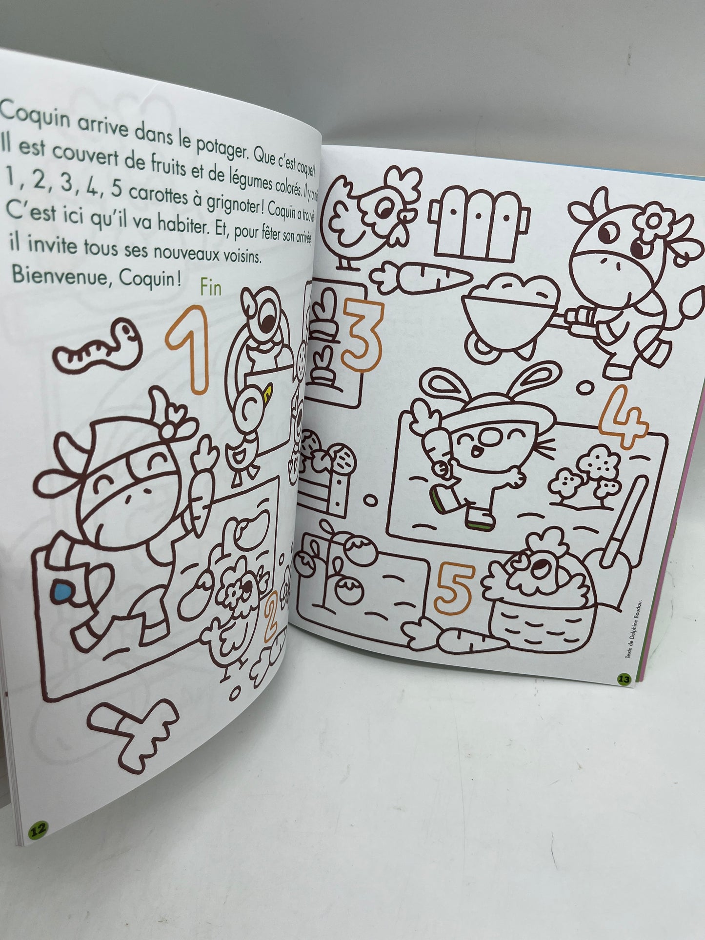 Livre d’activité Magazine TOUPIE les jeux de l’école avec ses 175 gommettes Coco le lapin Neuf