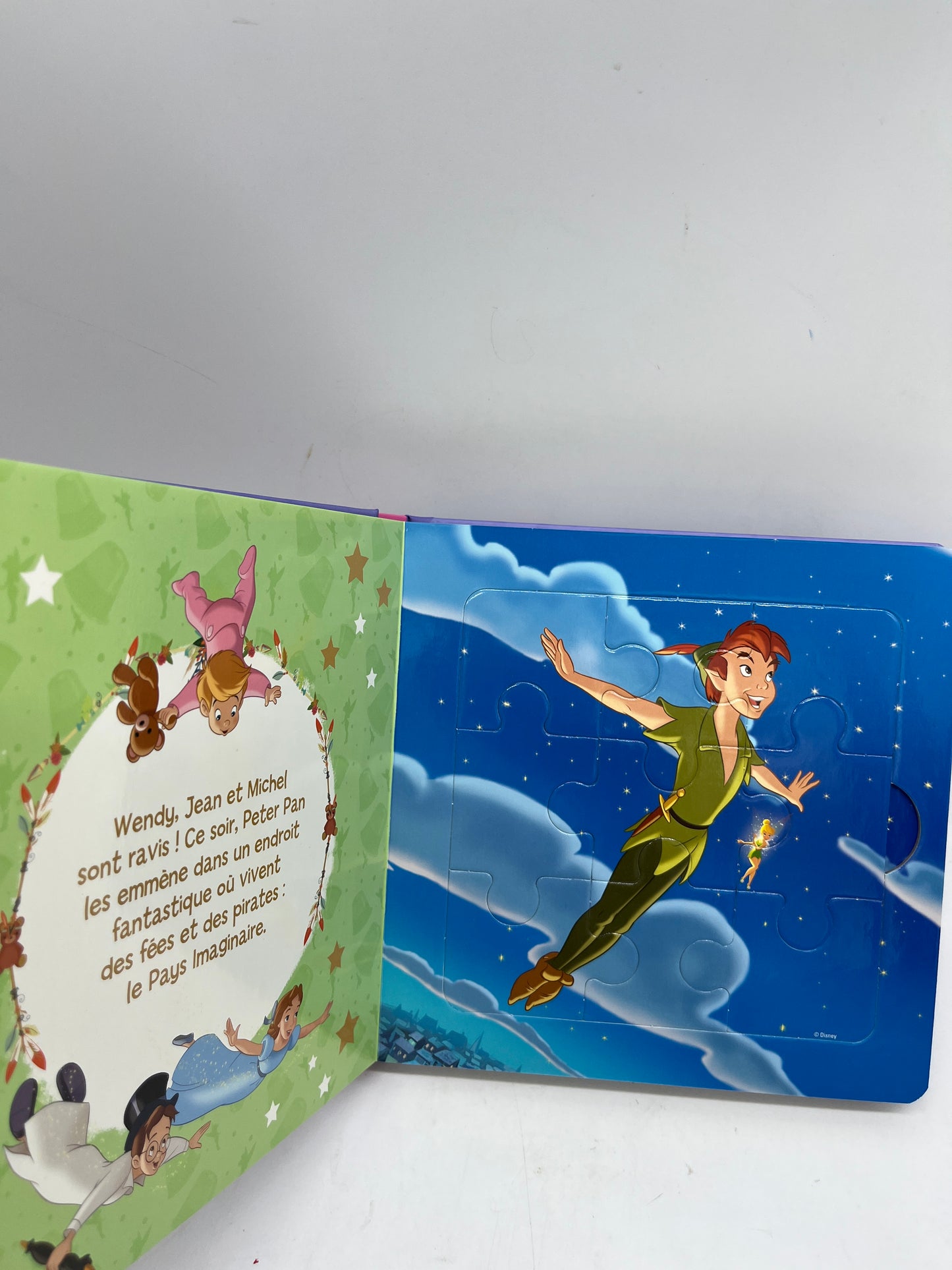 Mon Petit Livre Puzzle Nos plus belles histoires Disney avec ses 5 histoires Puzzle de 9 pièces Neuf !