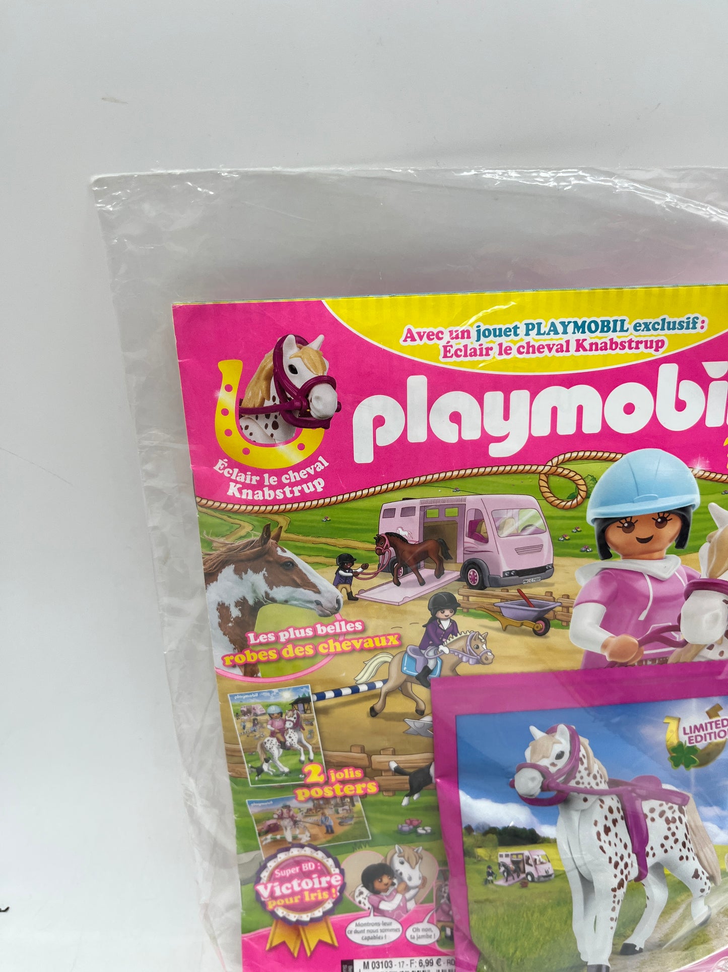 Livre D’activité magazine Playmobil girls avec sa figurine eclair le cheval jamais ouvert Neuf