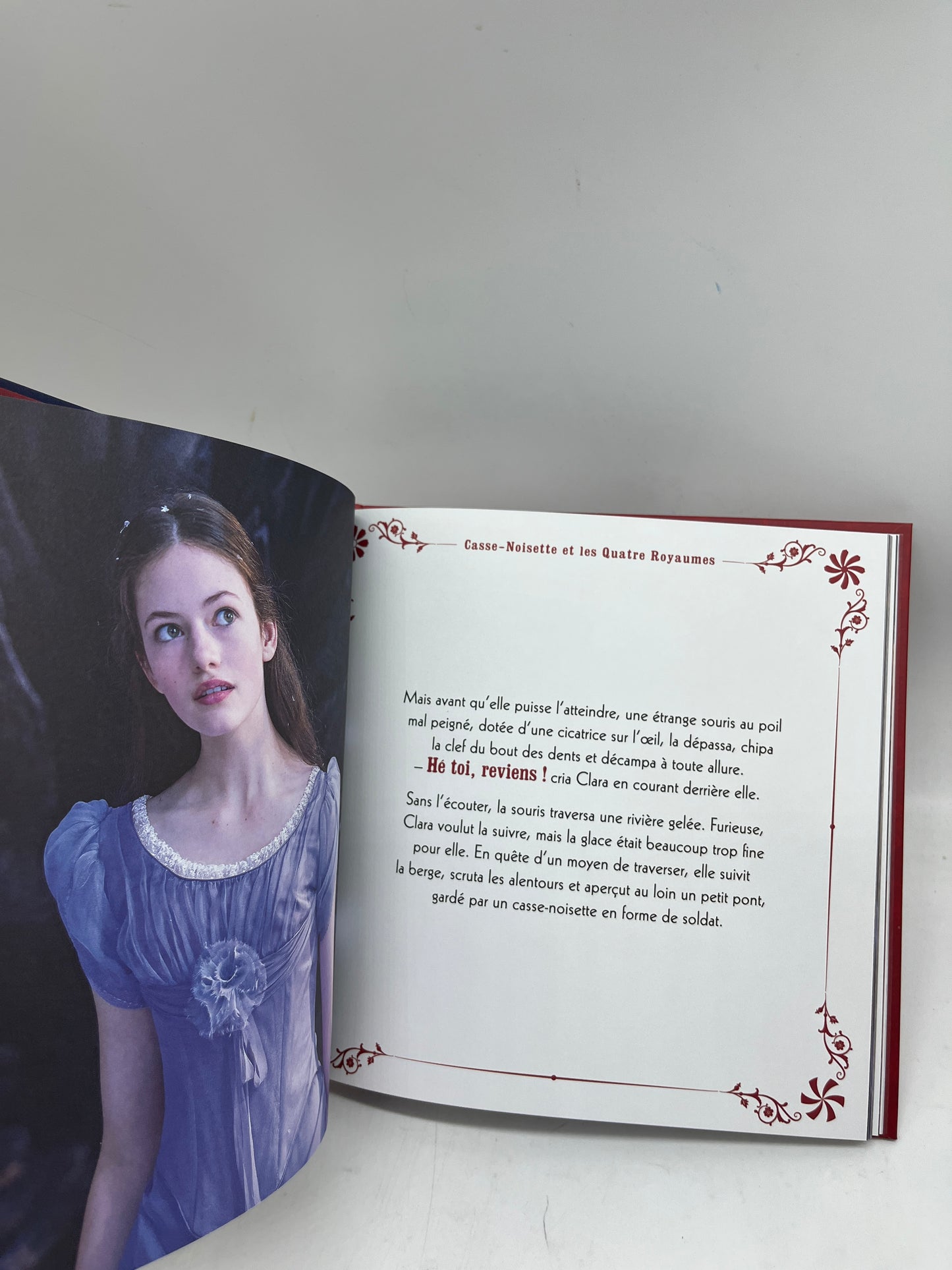 Livre Histoire Collection les grands classique Disney Casse-noisettes et les quatre Royaumes Disney Neuf