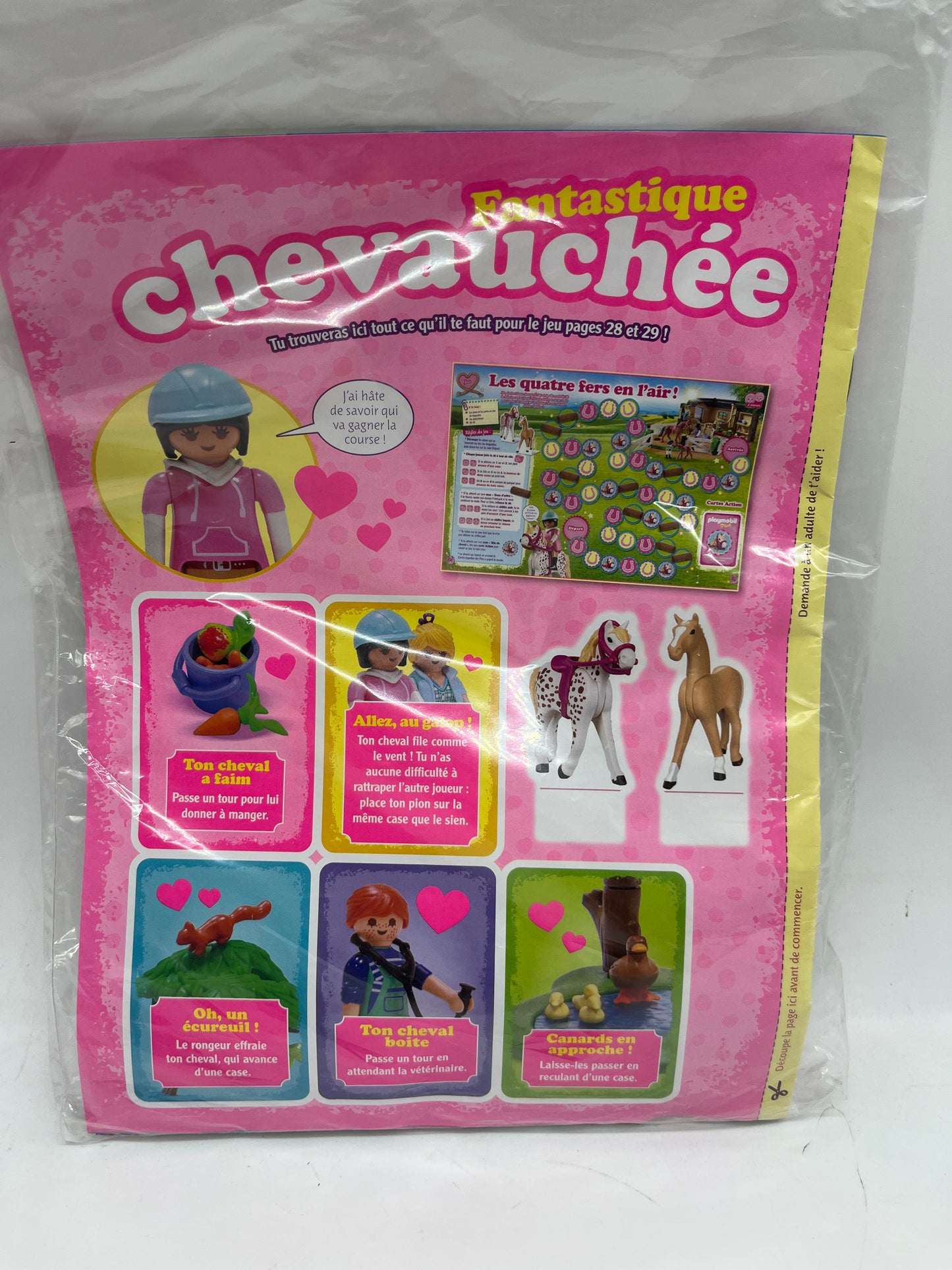 Livre D’activité magazine Playmobil girls avec sa figurine eclair le cheval jamais ouvert Neuf