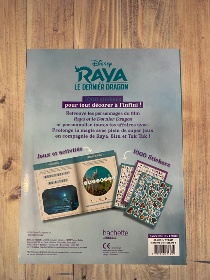 Livre d'activités 1000 stickers Disney Raya le dernier dragon Neuf