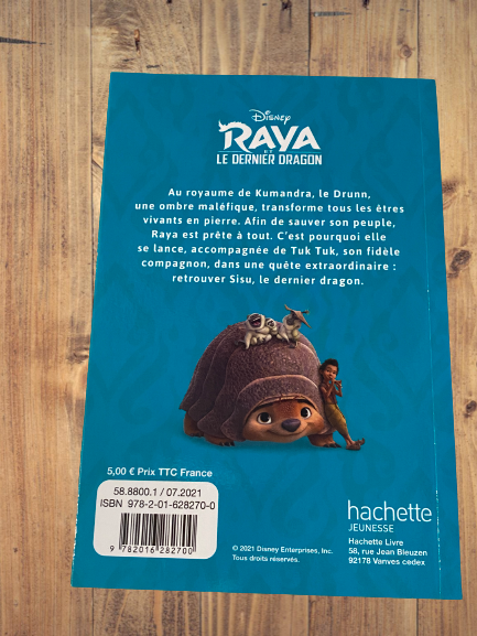 Livre format poche l'histoire du film Disney Raya le dernier dragon Neuf