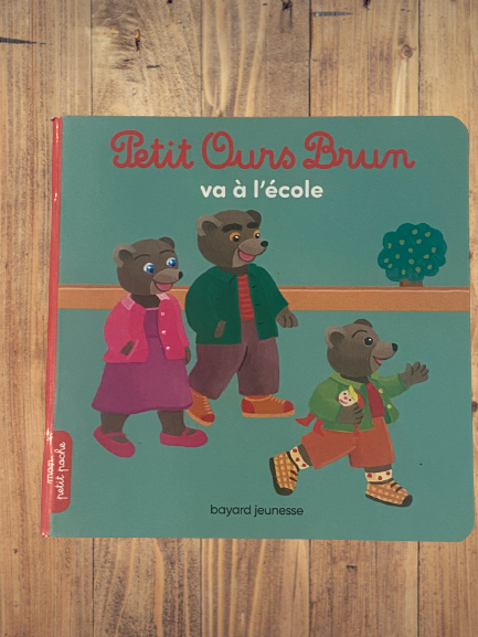 Livre Petit Ours Brun va à l'école Modèle entièrement souple Neuf !