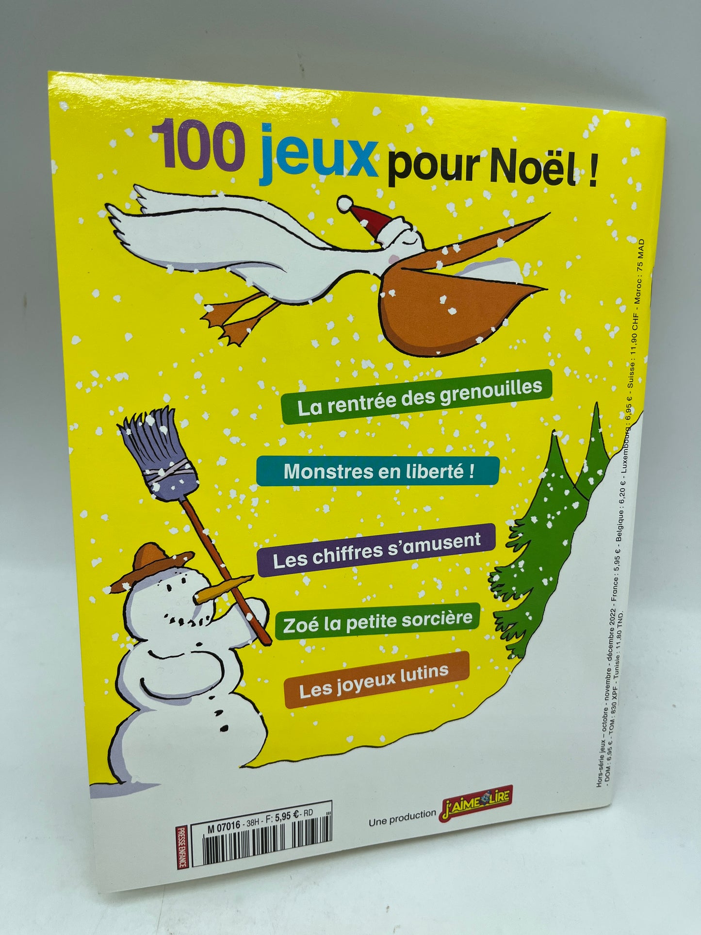 Livre mes premiers j'aime lire à faire tout seul thème hivers avec ses stickers Neuf !