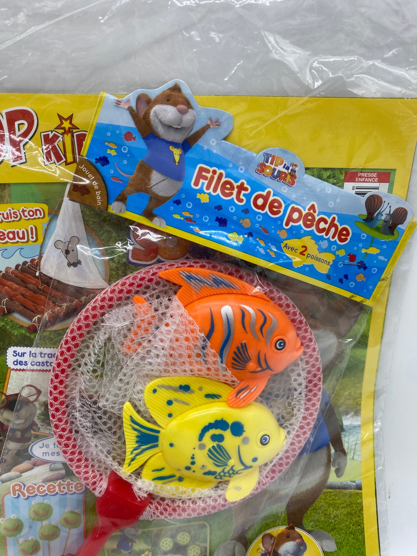 Livre d’activité Magazine Tip la souris avec son filet de pêche et ses poissons Neuf