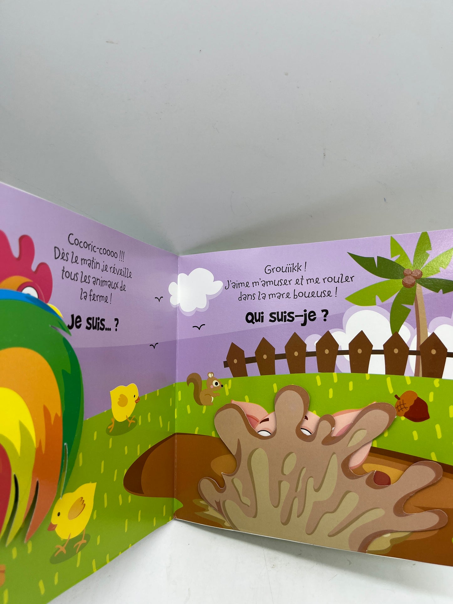 livre Mais qui es caché? Livre avec rabats et volets thème les animaux de la ferme Neuf