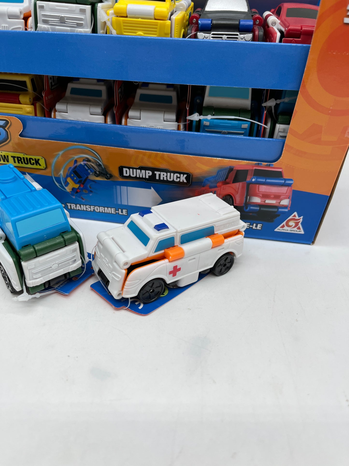 Lot de 2 voitures transformable Flips Cars 2 en 1 Neuf Pack blanc bleu