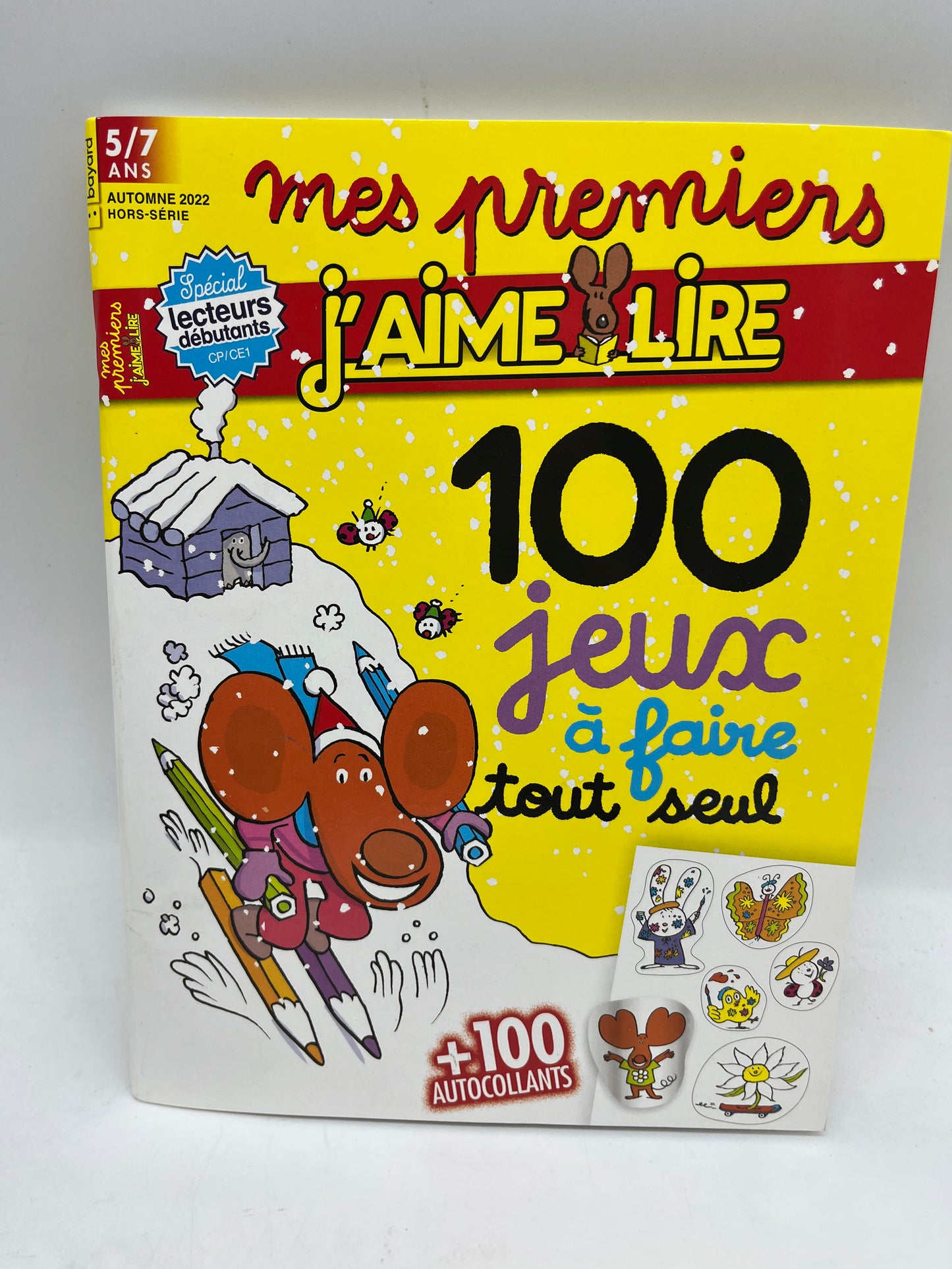 Livre mes premiers j'aime lire à faire tout seul thème hivers avec ses stickers Neuf !