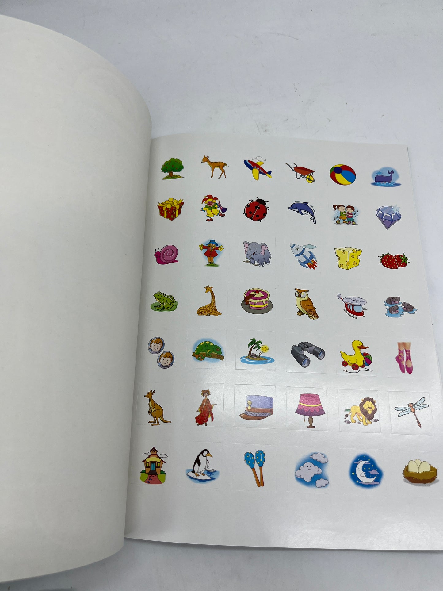livre d’activité exercice Pour apprendre colle amuse toi l’alphabet et les chiffres avec ses autocollants Neuf