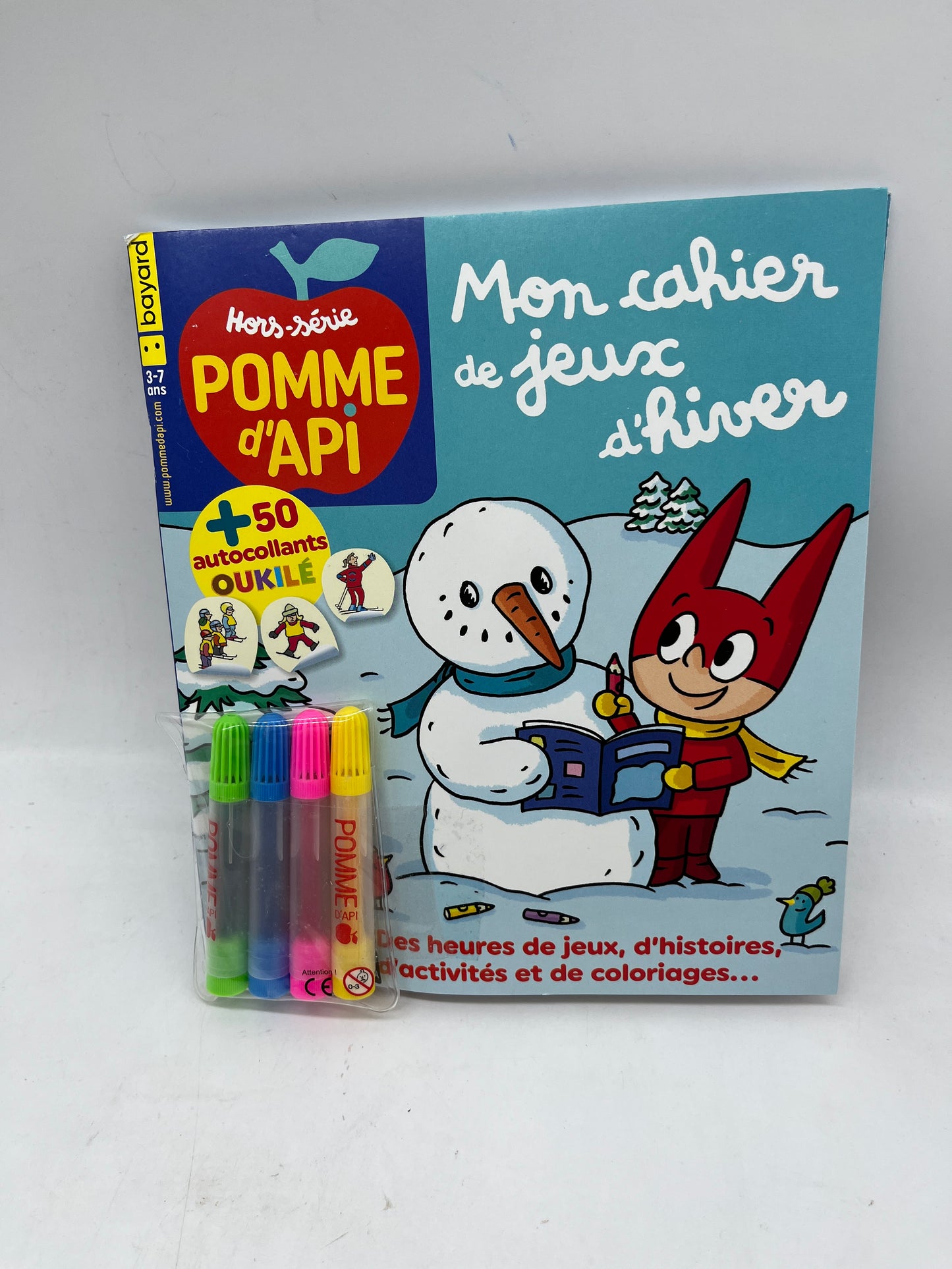 livre d’activite magazine Pomme d’api mon cahier de jeu Hiver Neuf avec ses crayons