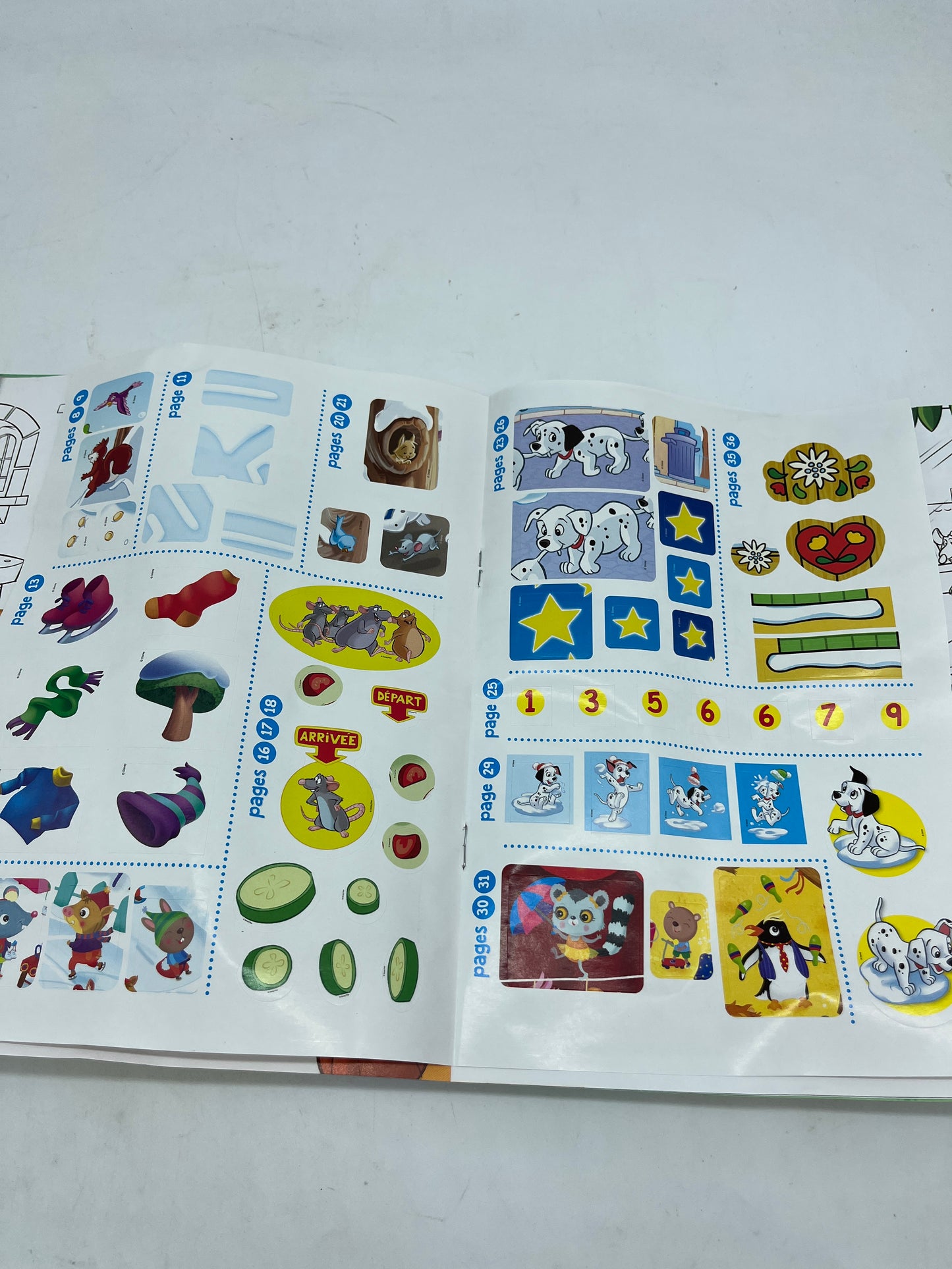 Livre d’activité Magazine disney Mickey junior jeux hors série avec ses crayons de couleurs Neuf
