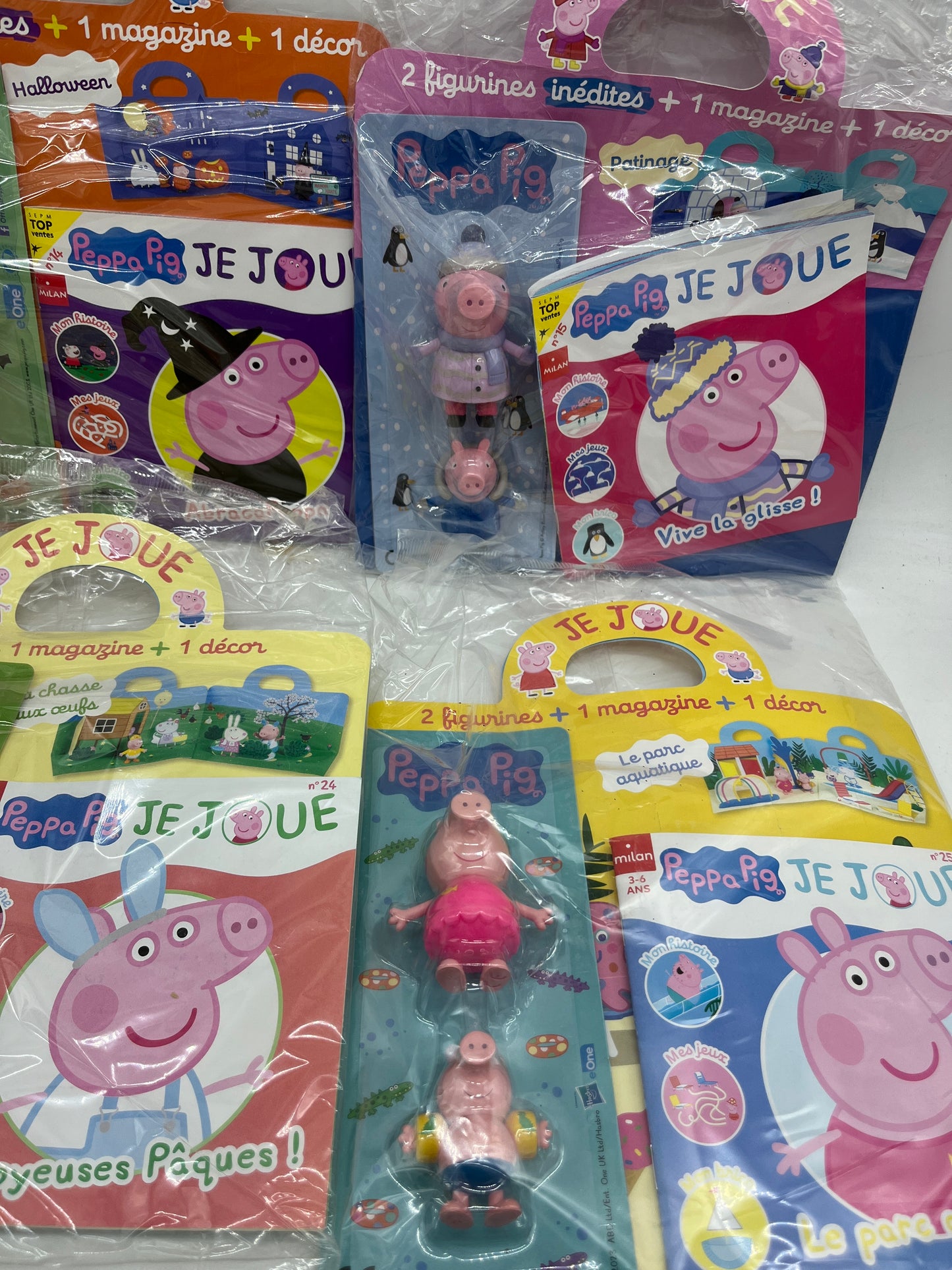 Lot de 4 magazines livre d’activités Pack Peppa Pig Je joue avec ses figurines inédites !