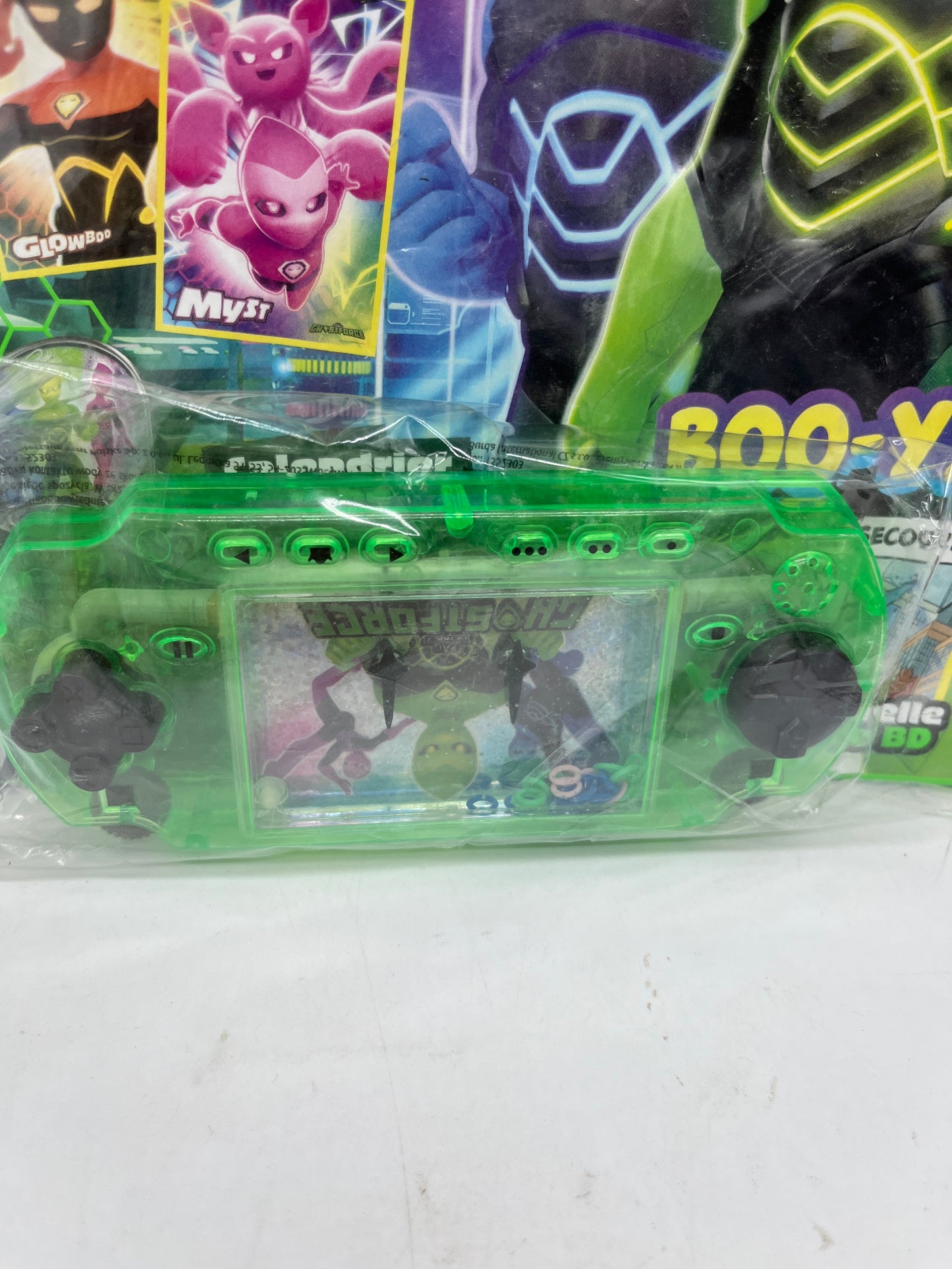 livre d’activité Magazine Ghostforce Alien avec son gamewater jeu d’eau  Neuf !